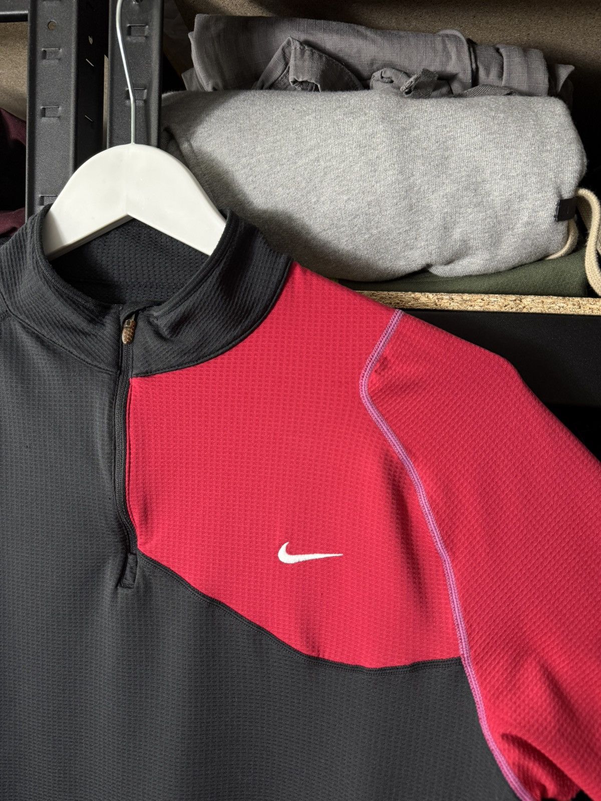 Nike Vintage Nike FitDry Running Shirt Half Zip Reflective Top Size US L / EU 52-54 / 3 - 6 Thumbnail