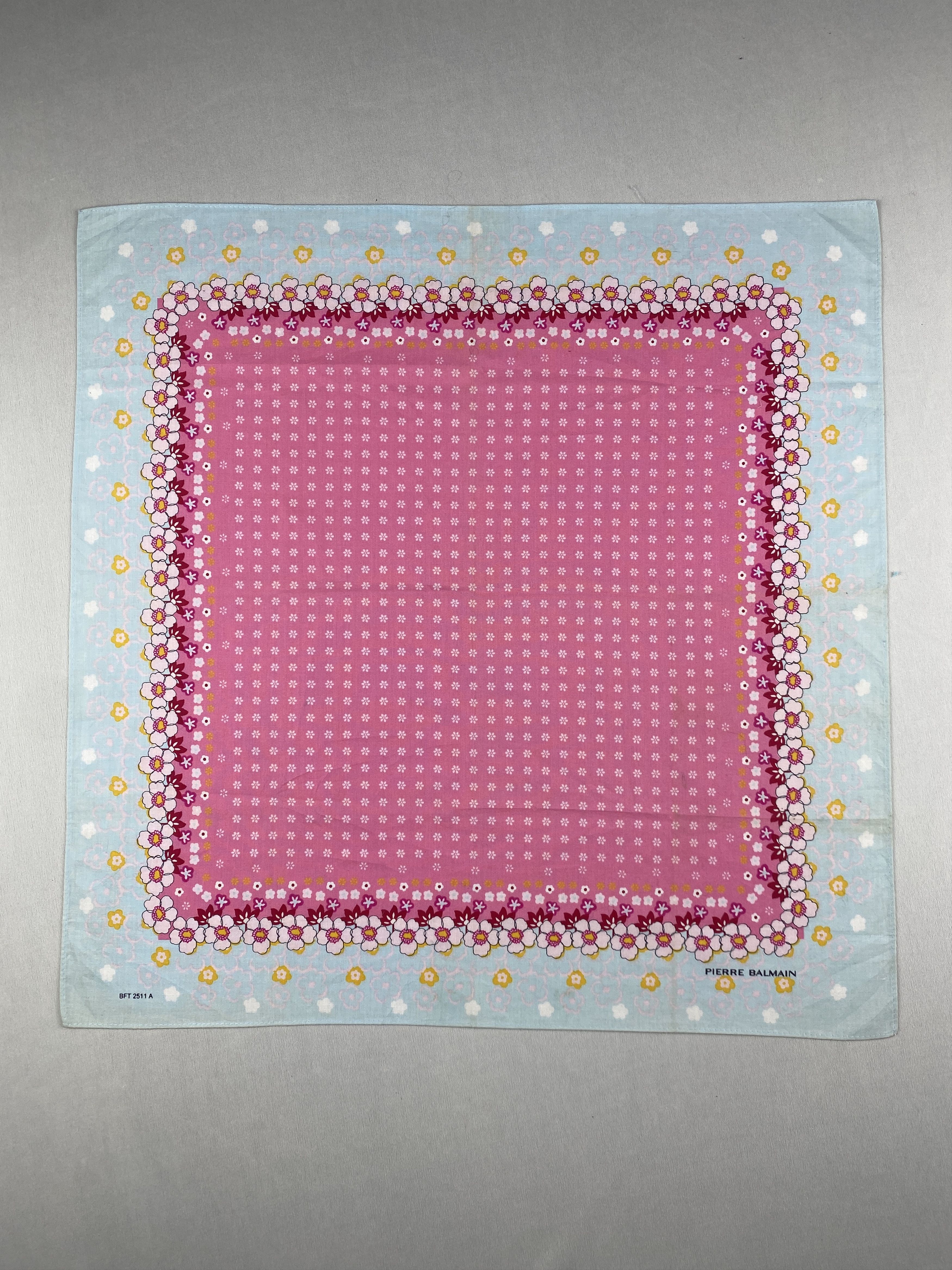 Pierre Balmain Vtg Pierre Balmain Handkerchief Pocket Square Bandana HM0013 Size ONE SIZE - 1 Thumbnail