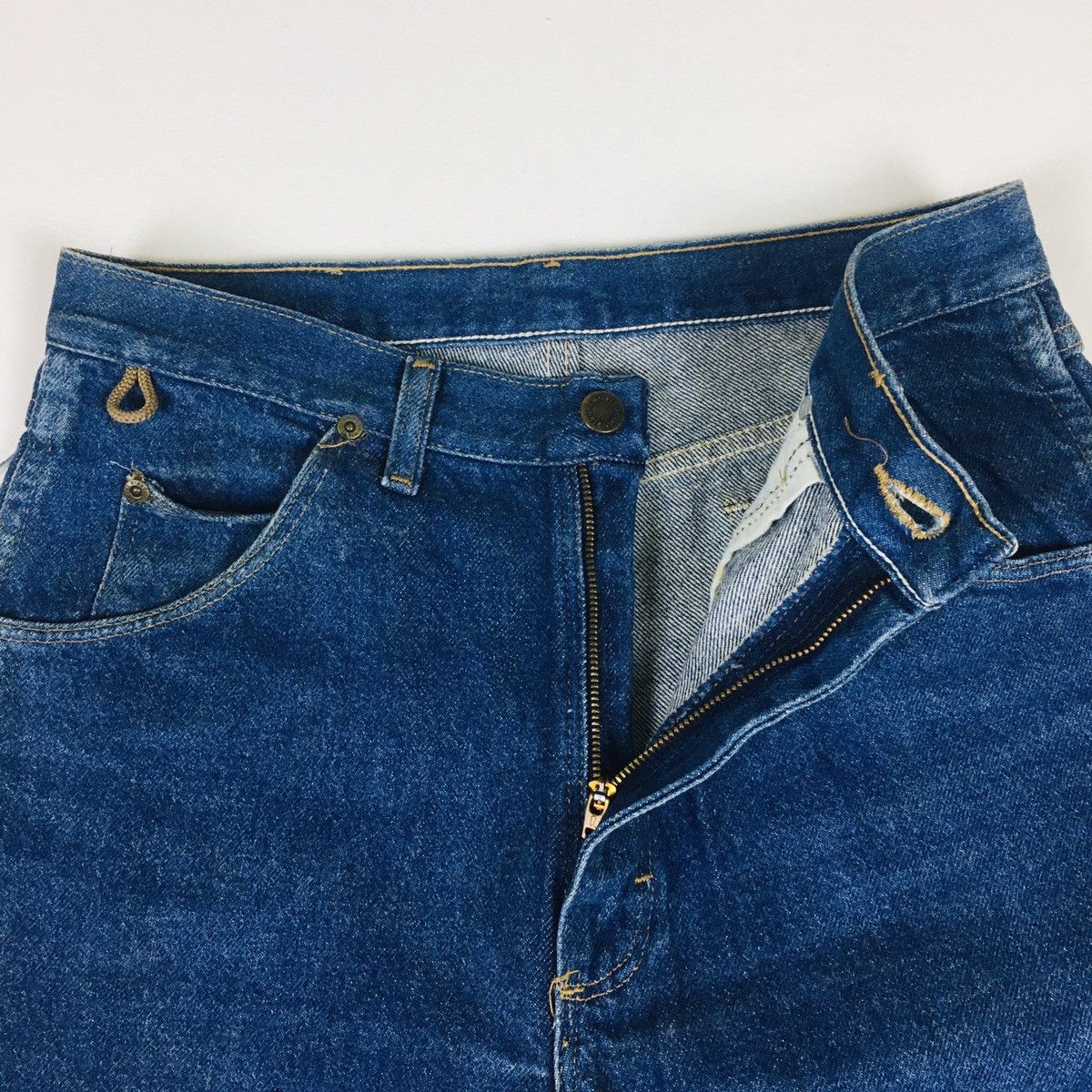 Vintage Vintage Wrangler Rugged Wear Made in USA Size US 31 - 9 Thumbnail