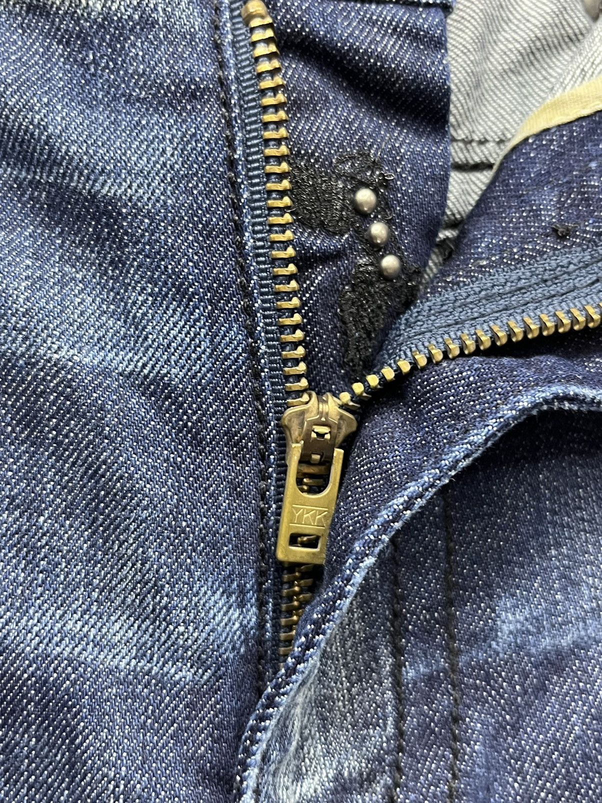 Robins Jeans FYE 40” ROBIN’S JEANS Sparkling Gemstone Double Back Pocket Size US 40 / EU 56 - 15 Thumbnail