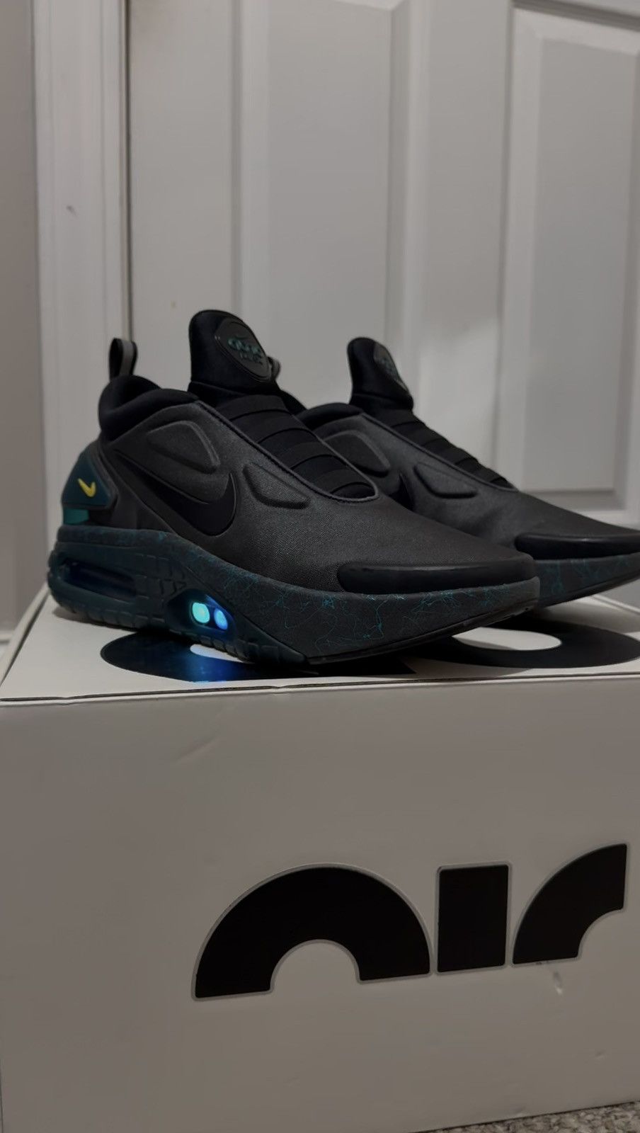 Nike Nike Adapt Auto Max Size US 10.5 / EU 43-44 - 2 Thumbnail