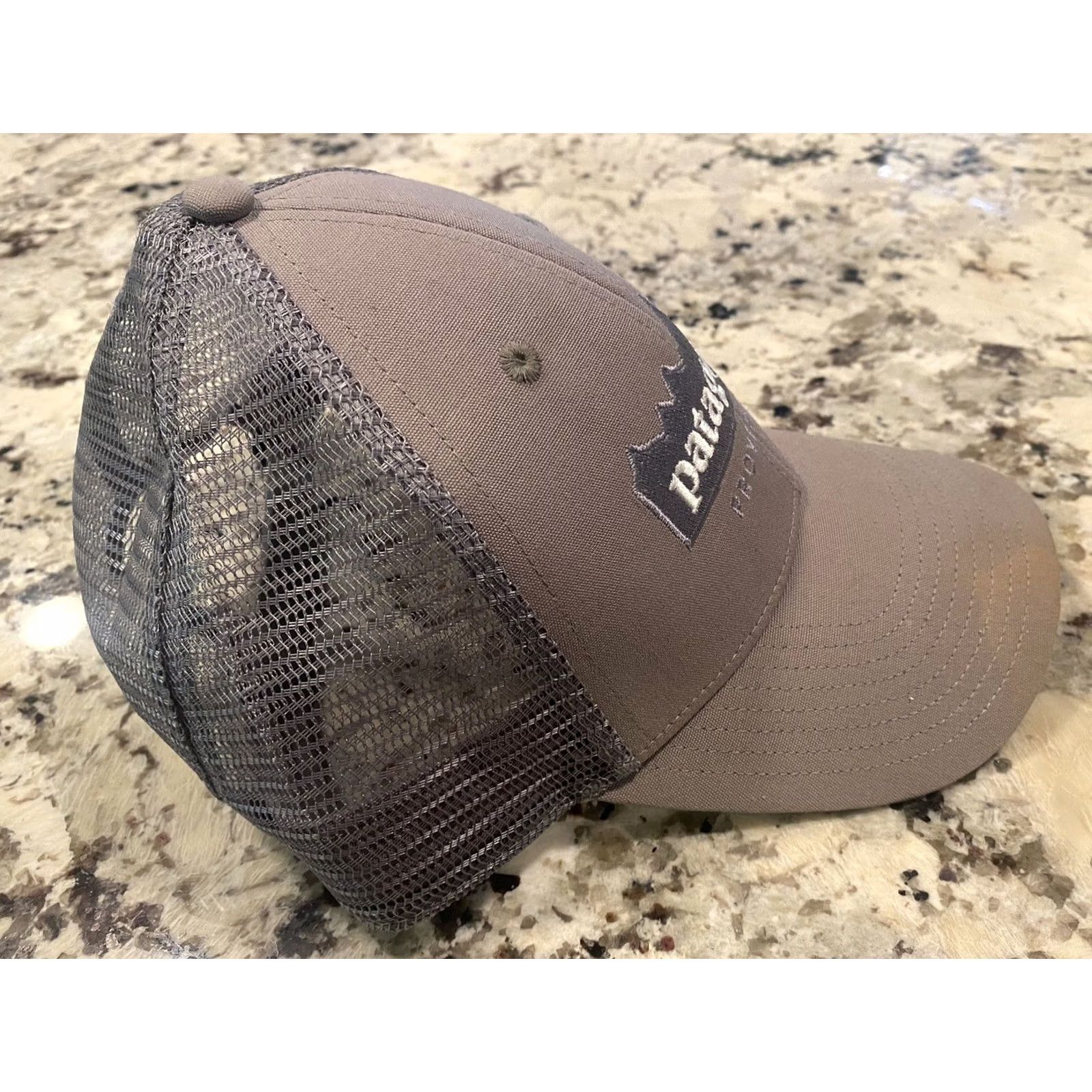 Patagonia VINTAGE Patagonia Provisions Hat Cap Adjustable Grey SP 16 Fitz Roy Mountains Unisex Adults One Size Gray Snapback Mens/Womens Size ONE SIZE - 3 Thumbnail
