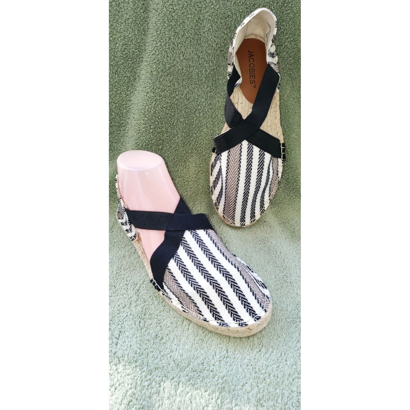 Vintage Jacobies Women's Espadrille Flats Size 8 Black And White Textile Uppers Elastic Crossovers Flats Casual Women’s Size US 6 / IT 36 - 5 Thumbnail