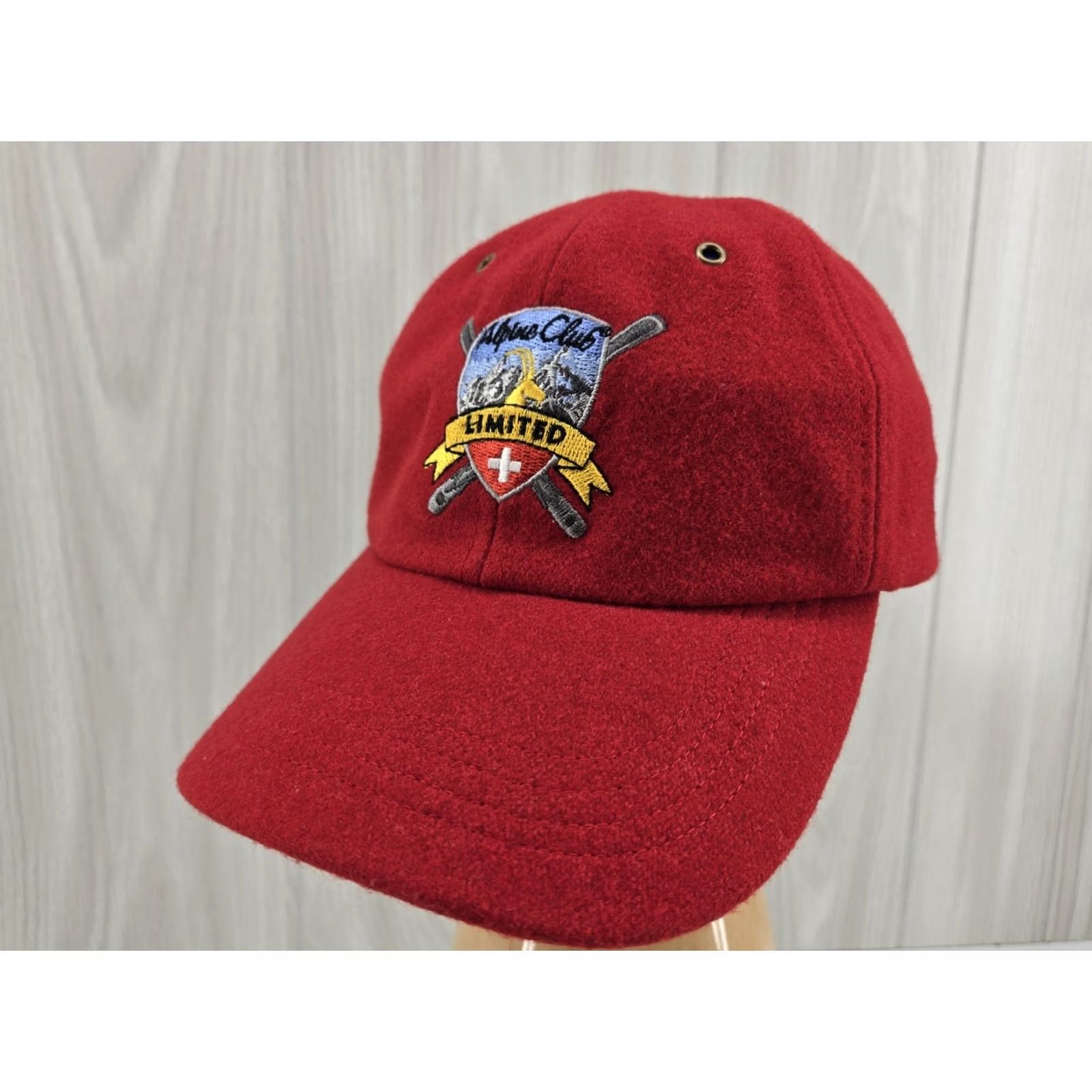 Vintage Alpine Club Baseball Cap Wool Blend Red Adjustable Strap Men One Size Autumn Winter Switzerland Hat Size ONE SIZE - 2 Thumbnail