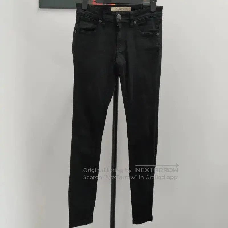 Burberry Burberry Black Cotton Women's Denim Pants. Size 22" - 1 Thumbnail