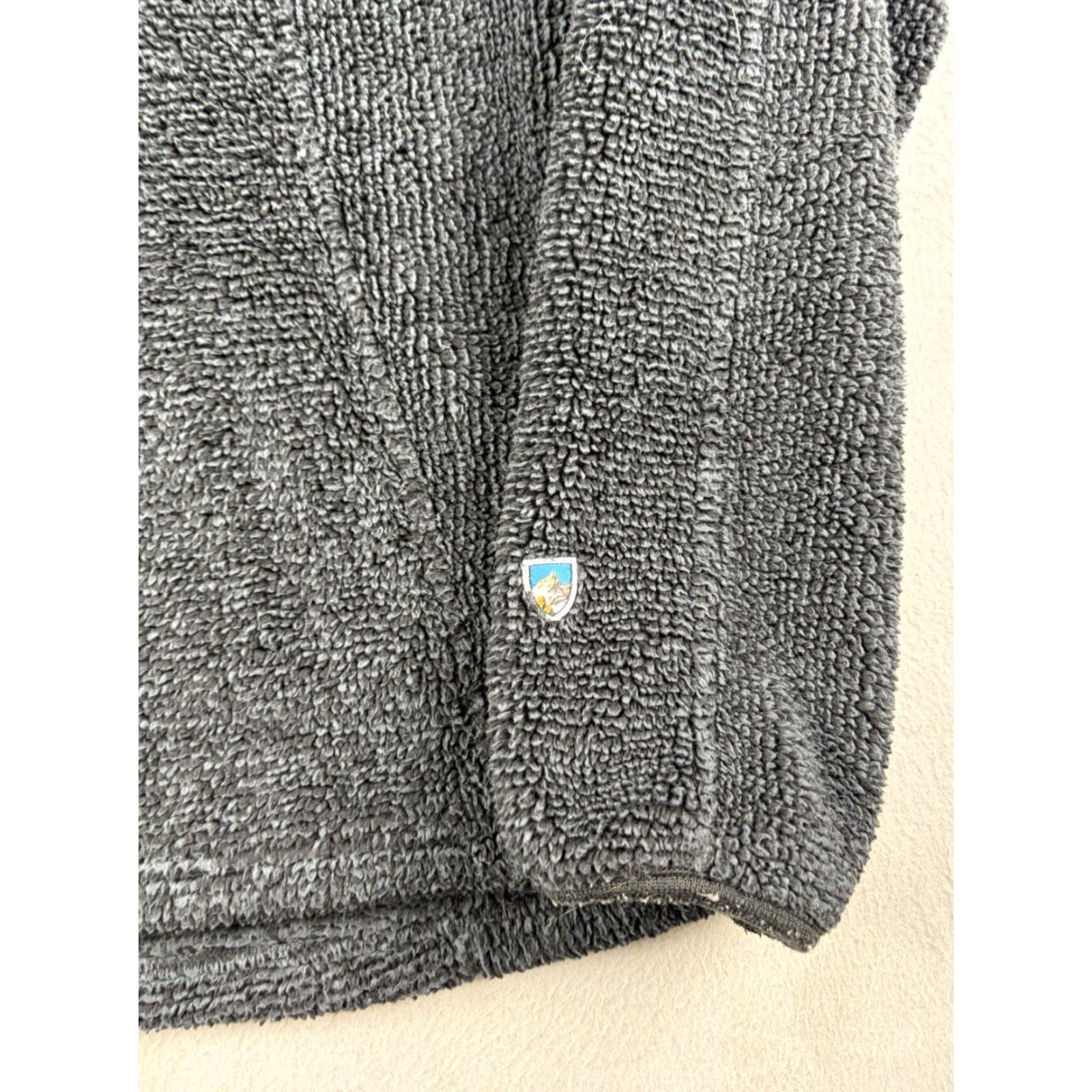 Vintage Kuhl Quarter Zip Fleece Women’s Size Medium Black Deep Pile Outdoors Hiking Polyester Zip Jacket Mid-Length Regular Size M / US 6-8 / IT 42-44 - 3 Thumbnail