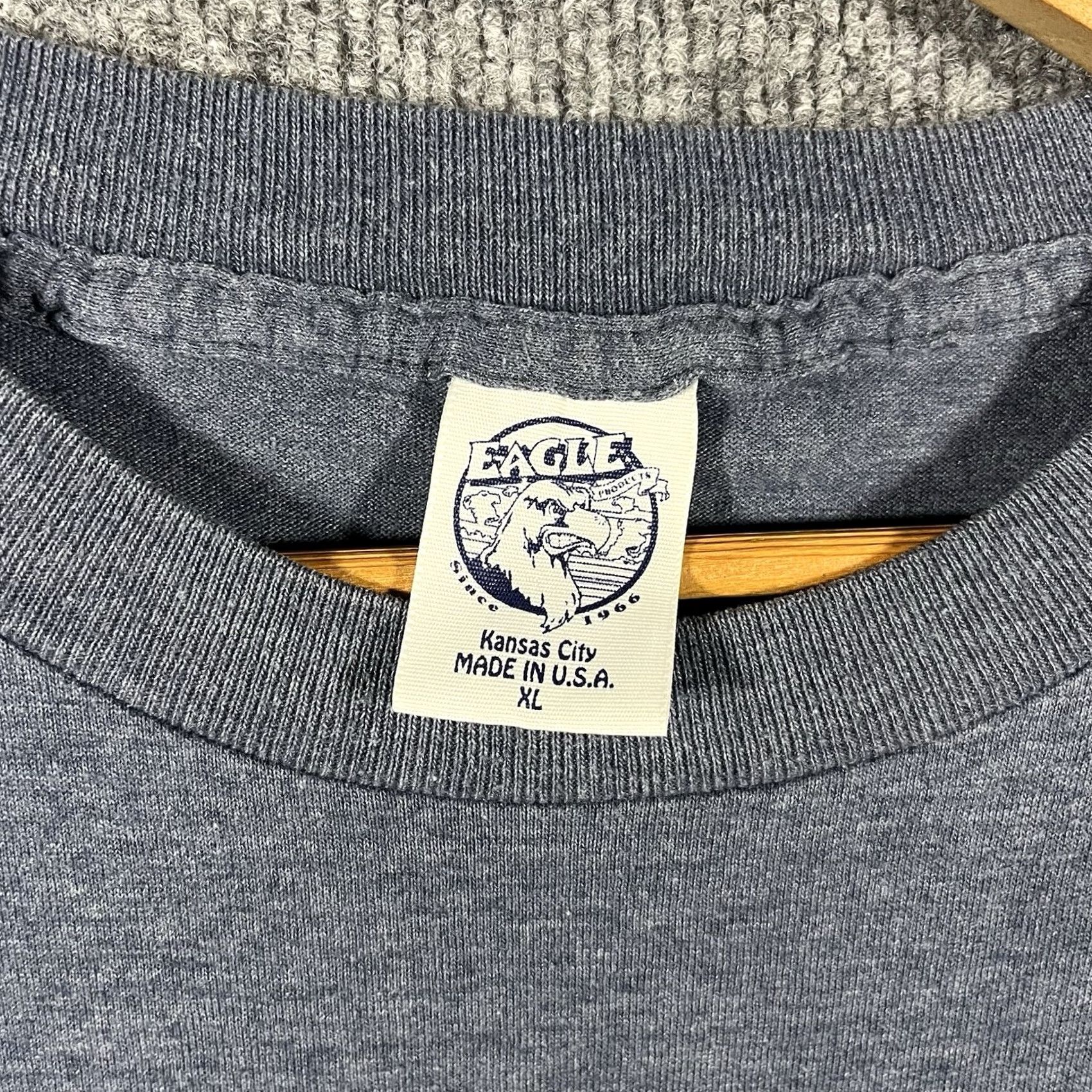 Vintage VINTAGE Spirit Brothers New Mexico Single Stitch Shirt XL Native Wolves Biker Eagle Mens T-Shirt Blue Cotton Short Sleeve Crew Neck Logo Spellout Size US XL / EU 56 / 4 - 3 Thumbnail