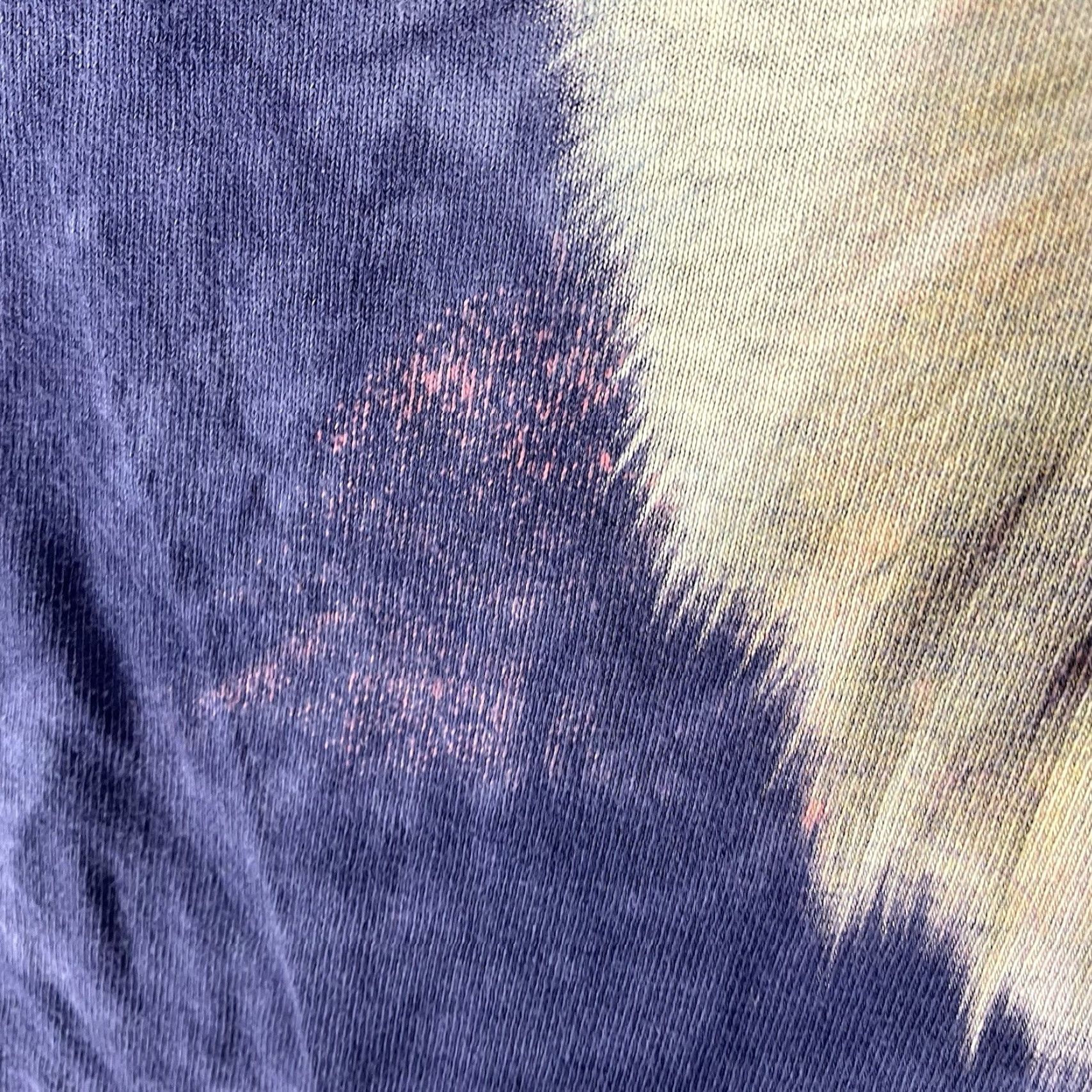 The Mountain VINTAGE The Mountain T-Shirt Unisex Adults XL Purple Graphic Print Nature 2010s Wolf Dreamcatcher Tie Dye Size US XL / EU 56 / 4 - 7 Thumbnail