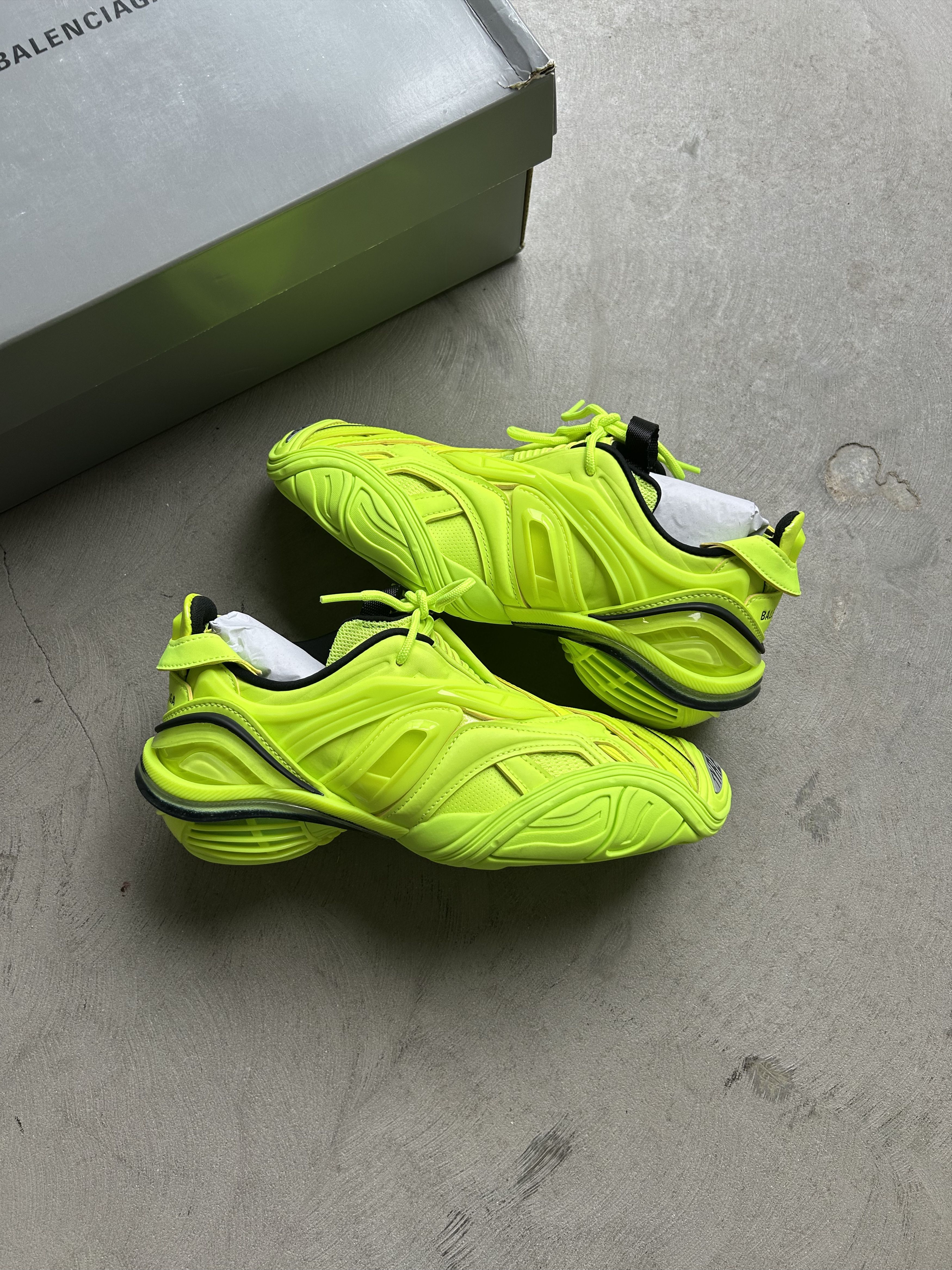 BALENCIAGA tyrex 41 ゴールデンサイズ BALENCIAGA tyrex 41 ゴールデンサイズ