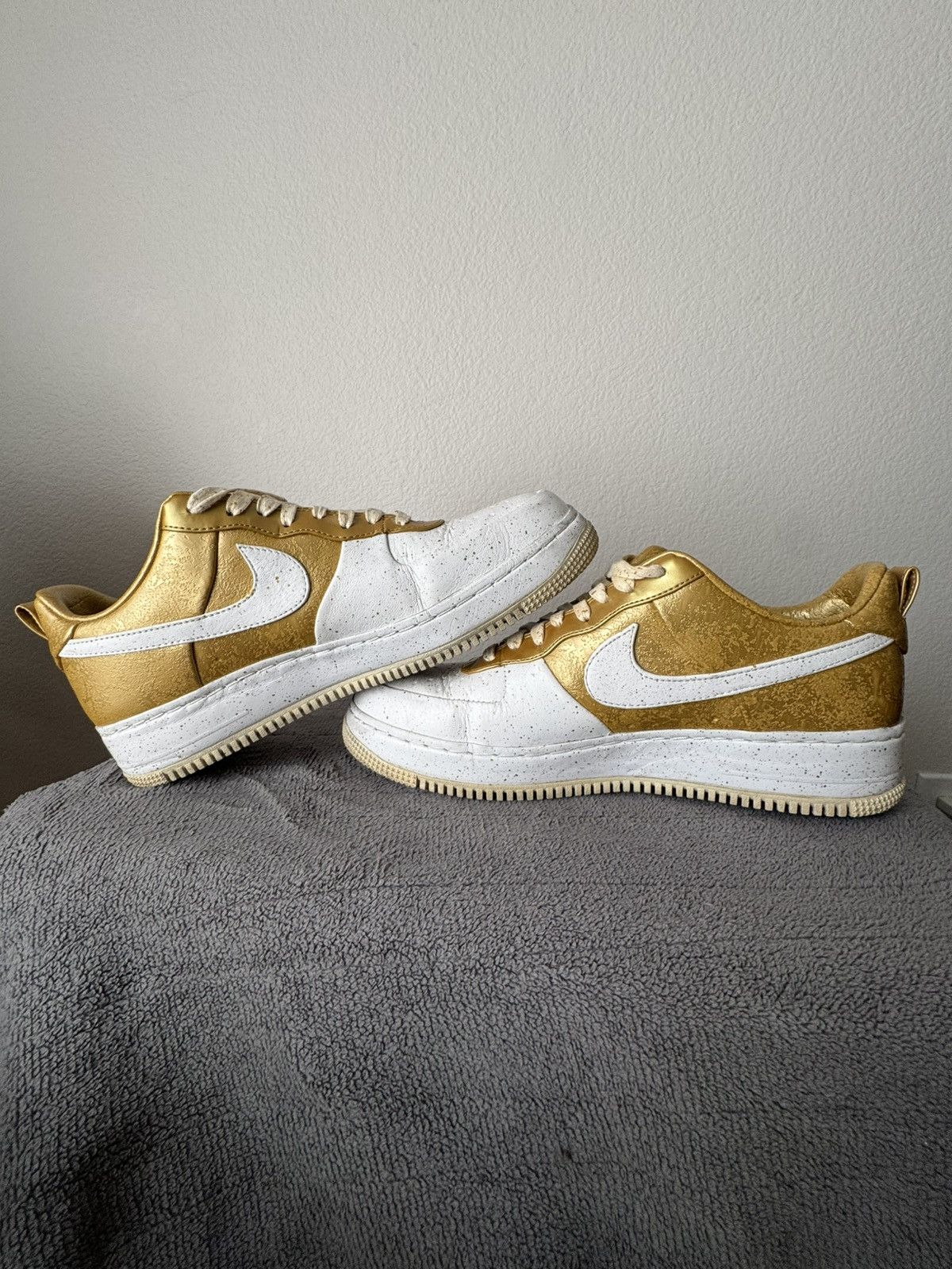 Nike Nike Air Force 1 Low “Gold Medal” Size US 11 / EU 44 - 5 Thumbnail