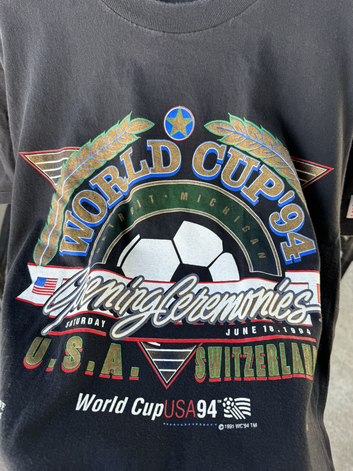 Vintage Vintage 1994 World Cup USA Trench T Shirt Switzerland Size US XL / EU 56 / 4 - 9 Thumbnail