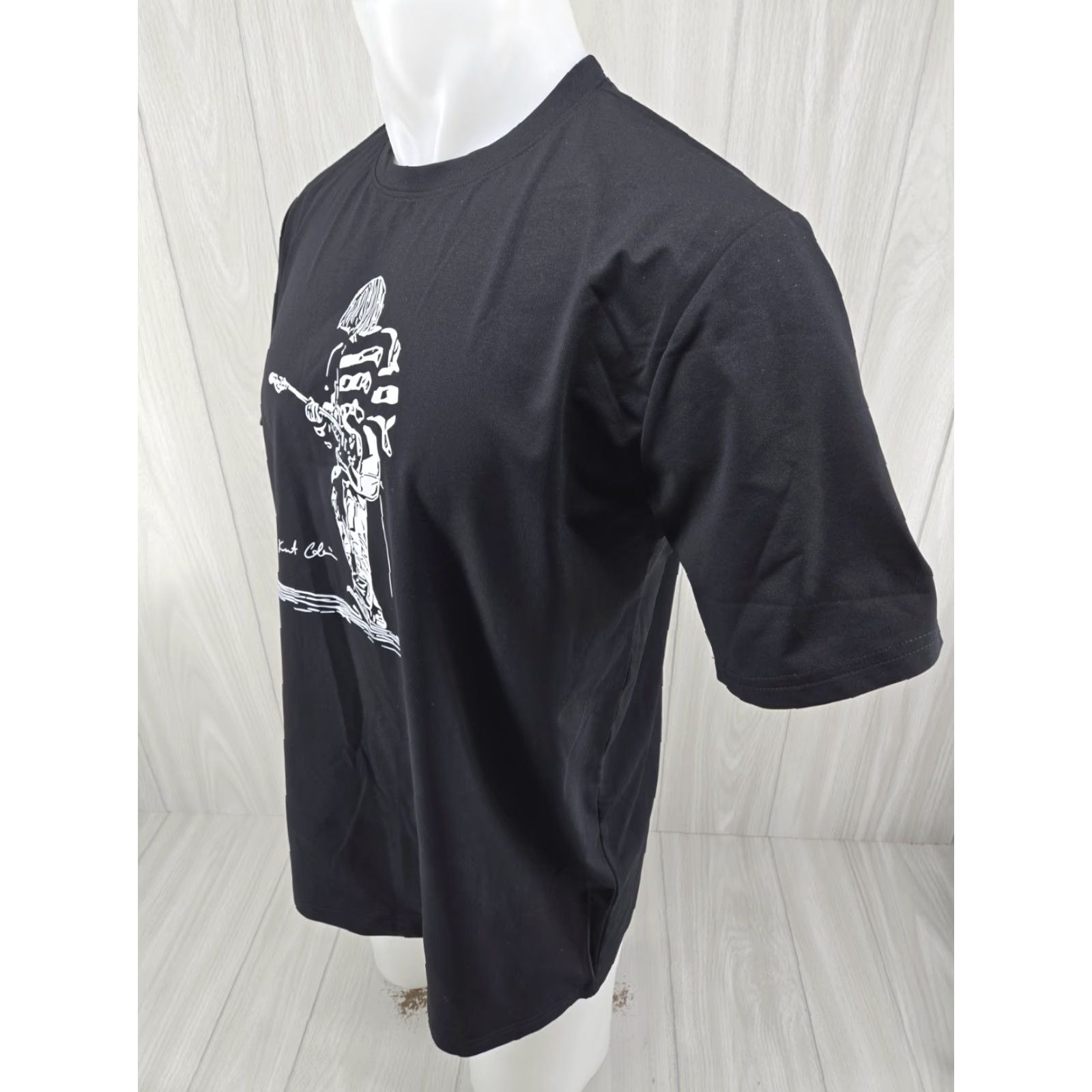 Vintage Nirvana Kurt Cobain T Shirt Size L Black Polyester Men's Graphic Print Short Sleeve Size US L / EU 52-54 / 3 - 5 Thumbnail