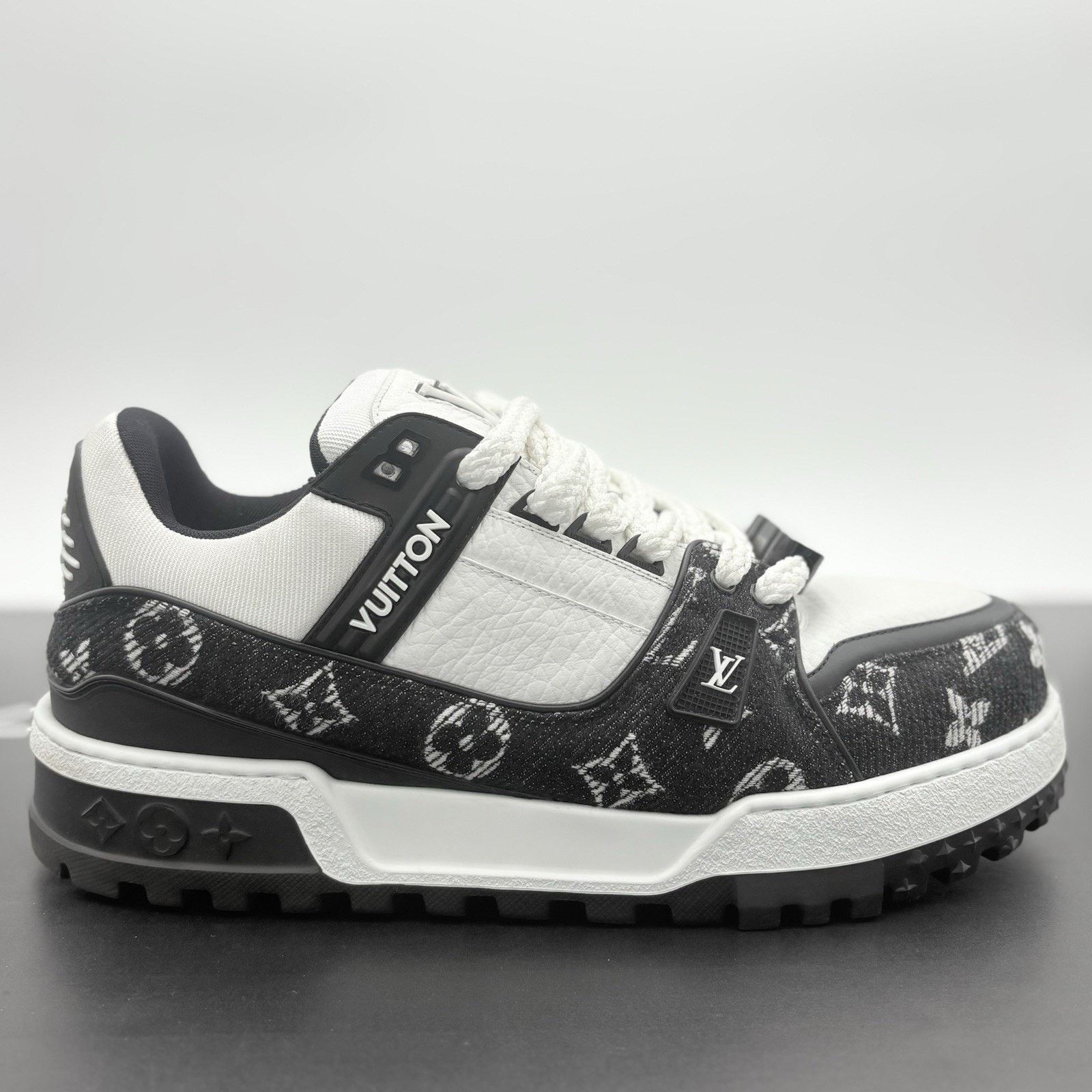Louis Vuitton (11-11.5 US) Louis Vuitton Denim Maxi ' Black ' | WORN ONCE! Size US 11 / EU 44 - 2 Thumbnail