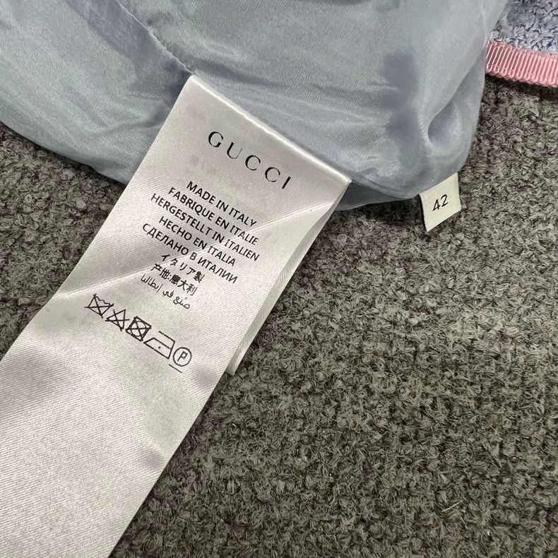 Gucci Gucci Blue and pink tweed gold buckle small fragrance jacke Size US XS / EU 42 / 0 - 7 Thumbnail