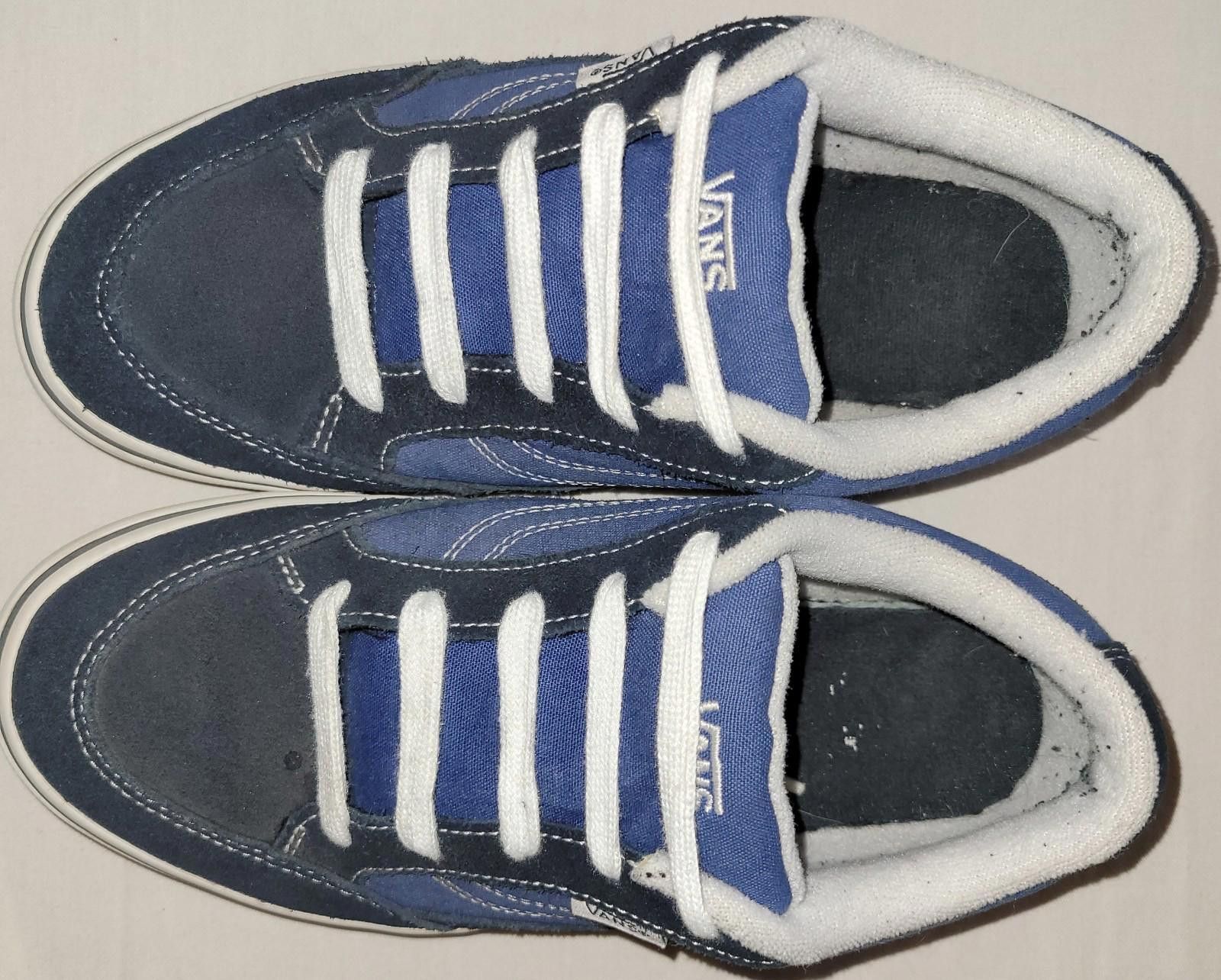 Vans VANS men's size 6 blue and black shoes Size US 6 / EU 39 - 1 Thumbnail