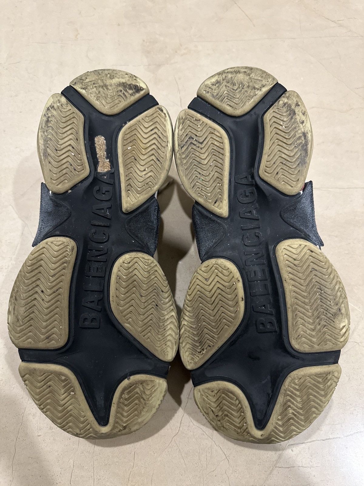 Balenciaga Balenciaga Triple S Sneakers Size US 7 / EU 40 - 5 Thumbnail