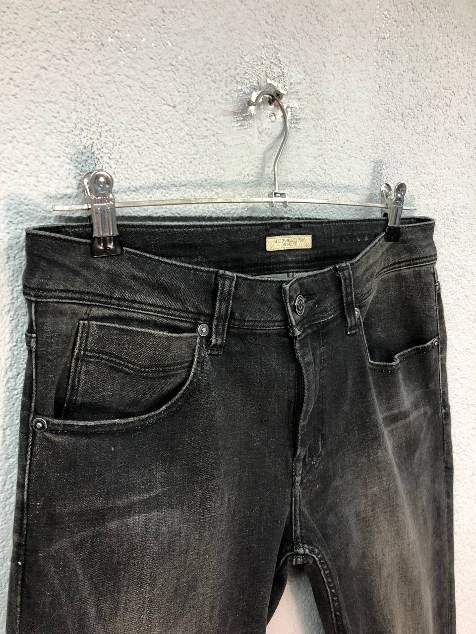 Burberry Burberry brit womens skinny jeans W 32 Size 32" / US 10 / IT 46 - 2 Thumbnail