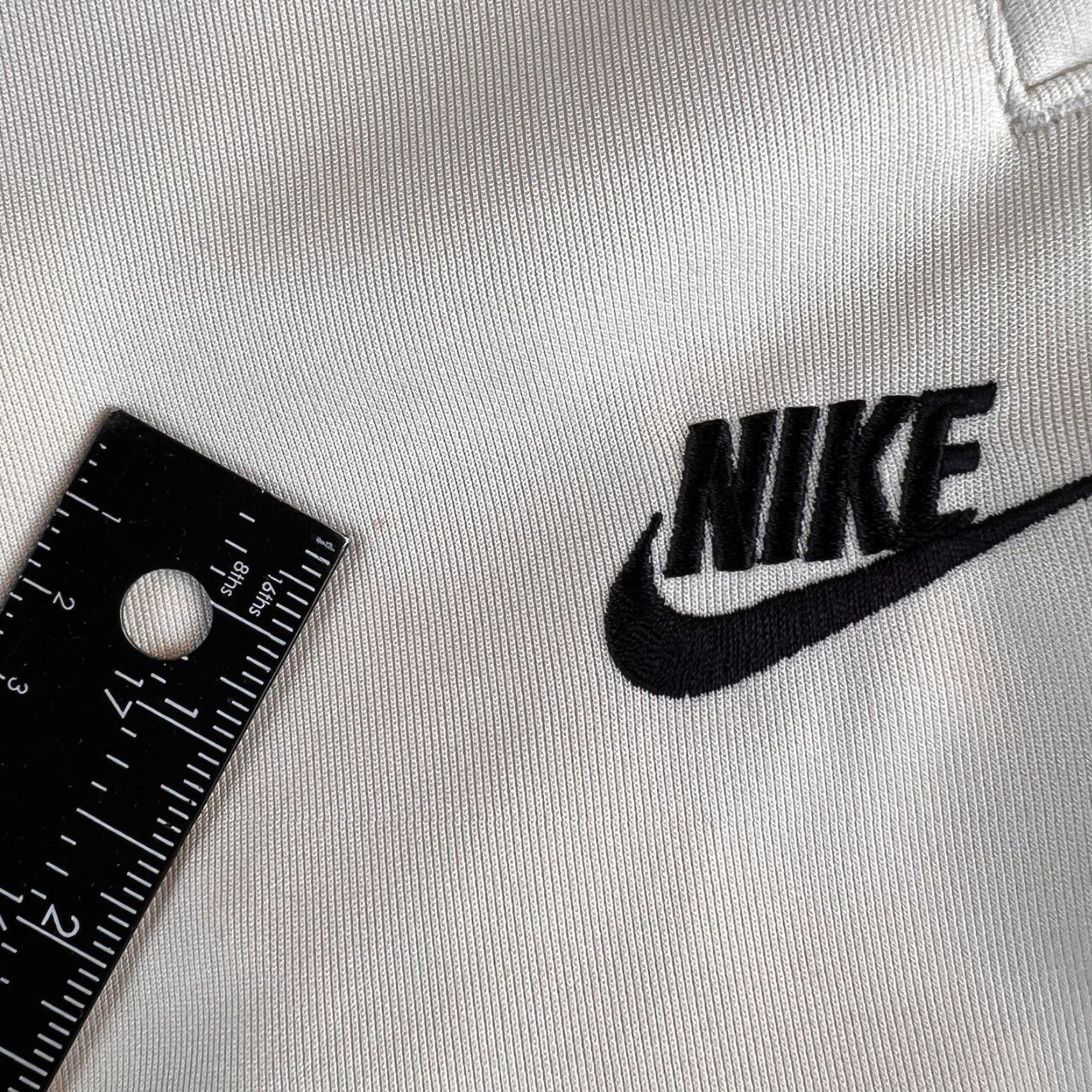 Nike NIKE Tribute Track pants Men XL Ivory Burgundy & Black Stripe AR2246-271 Tracksuit Activewear Mens XL Red Size 46R - 7 Thumbnail