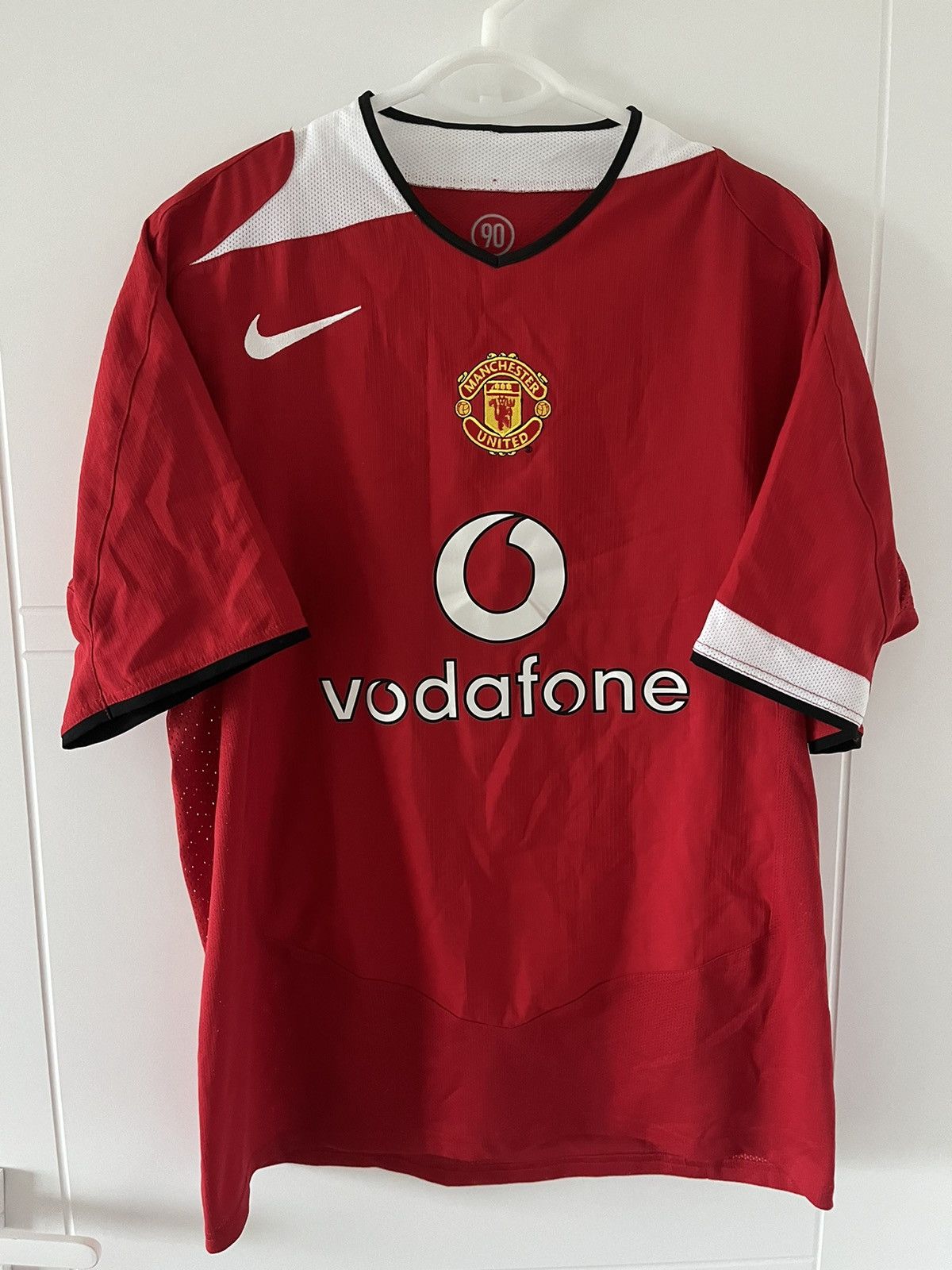 Nike × Vintage Manchester United nike 2004/2005 Home Soccer Jersey Size US M / EU 48-50 / 2 - 1 Thumbnail