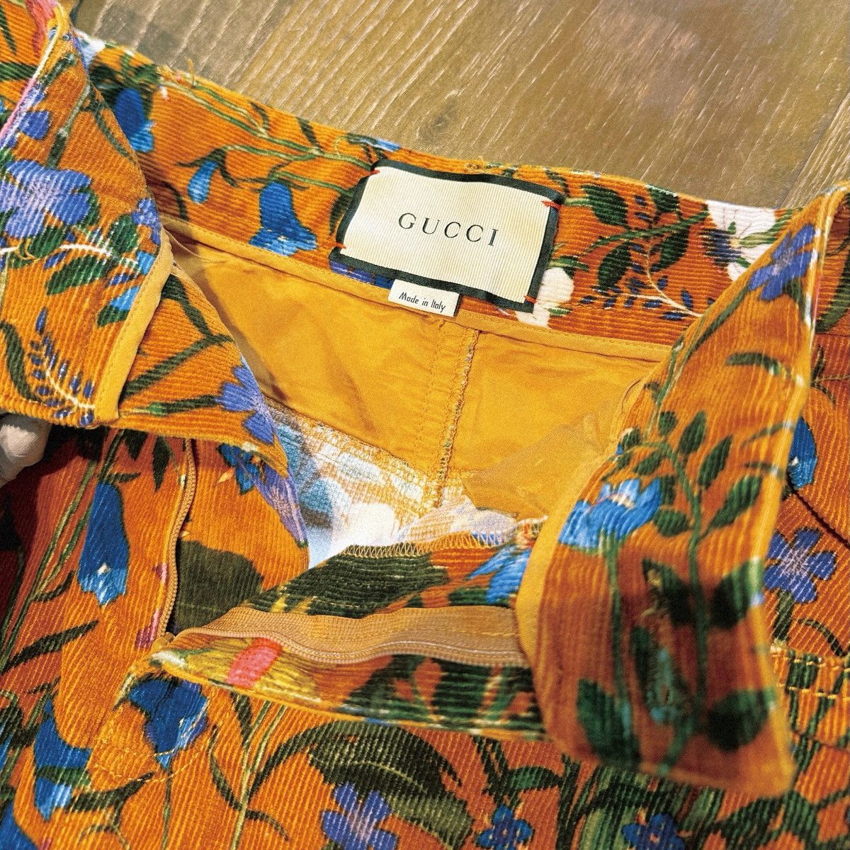 Gucci Gucci Floral Corduroy Skirt – Made in Italy Size 27" / US 4 / IT 40 - 2 Thumbnail
