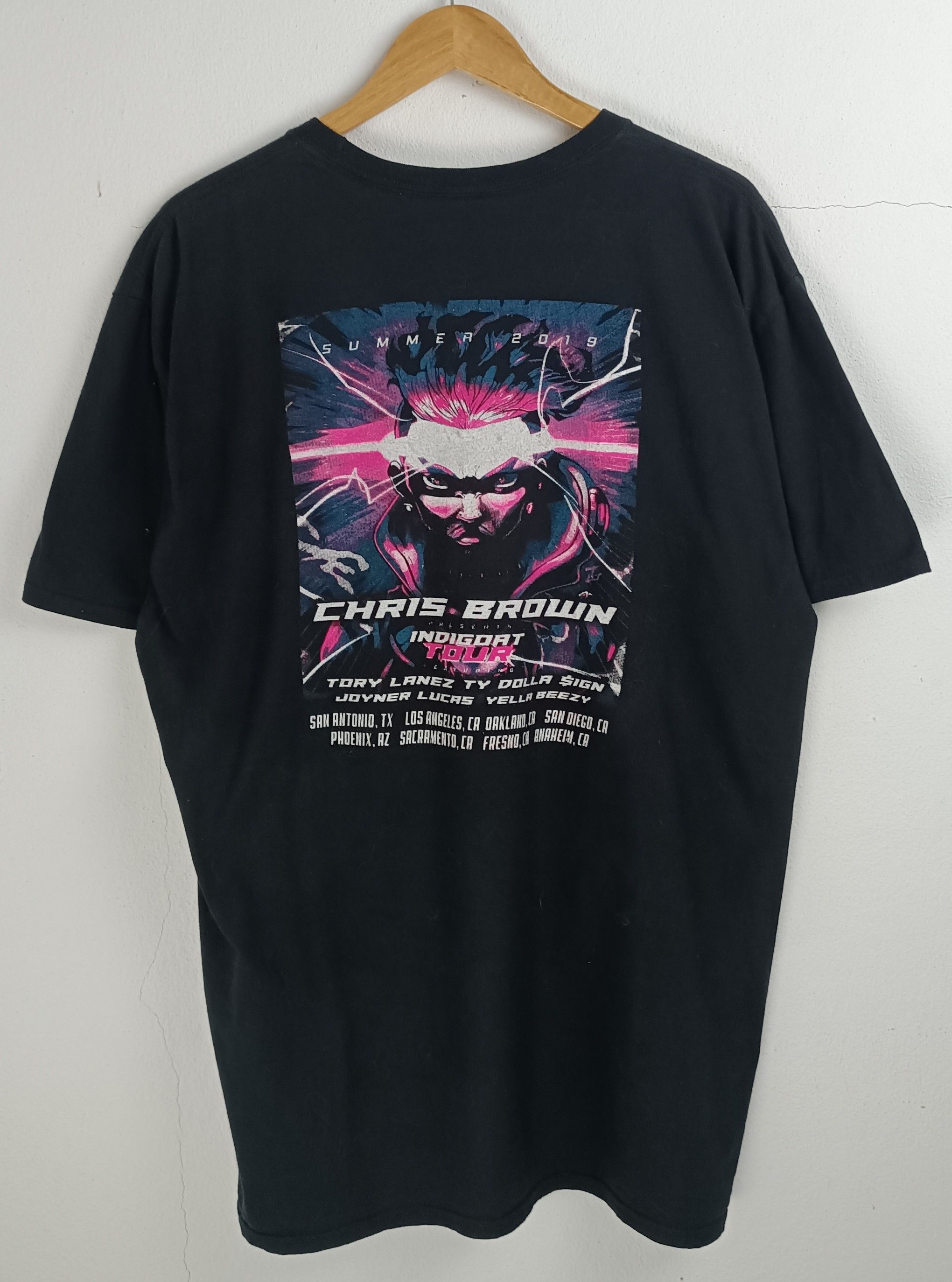 Rap Tees VINTAGE CHRIS BROWN INDIGO TOUR 2019 rihanna usher drake Size US XL / EU 56 / 4 - 4 Thumbnail