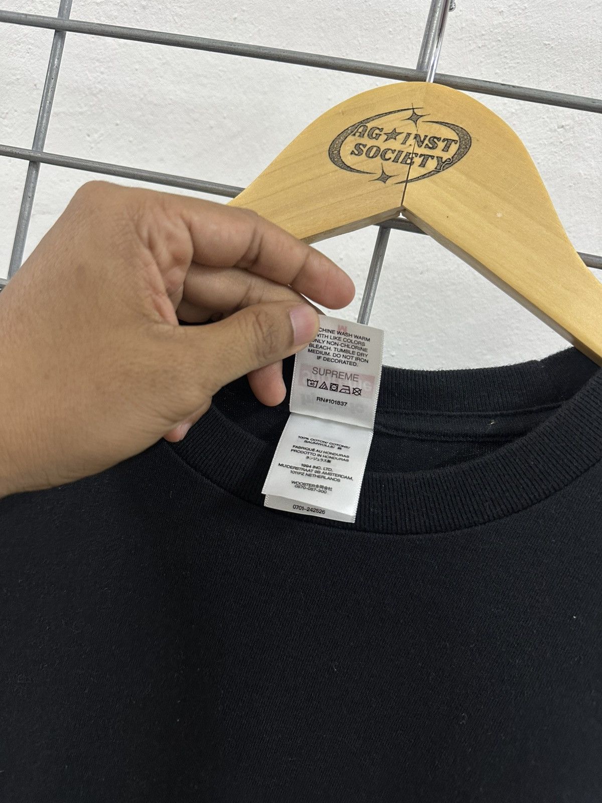 Hysteric Glamour × Supreme Supreme X Hysteric Glamour Pin Up Tee Size US M / EU 48-50 / 2 - 8 Thumbnail