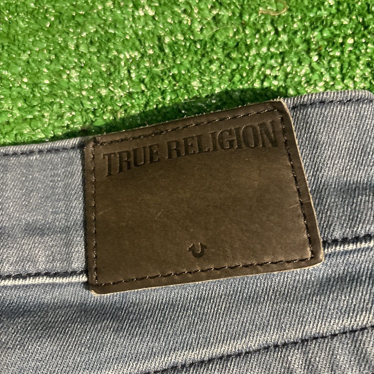 True Religion True Religion Geno Relaxed Slim Blue Jeans Size 33 Size US 33 - 3 Thumbnail