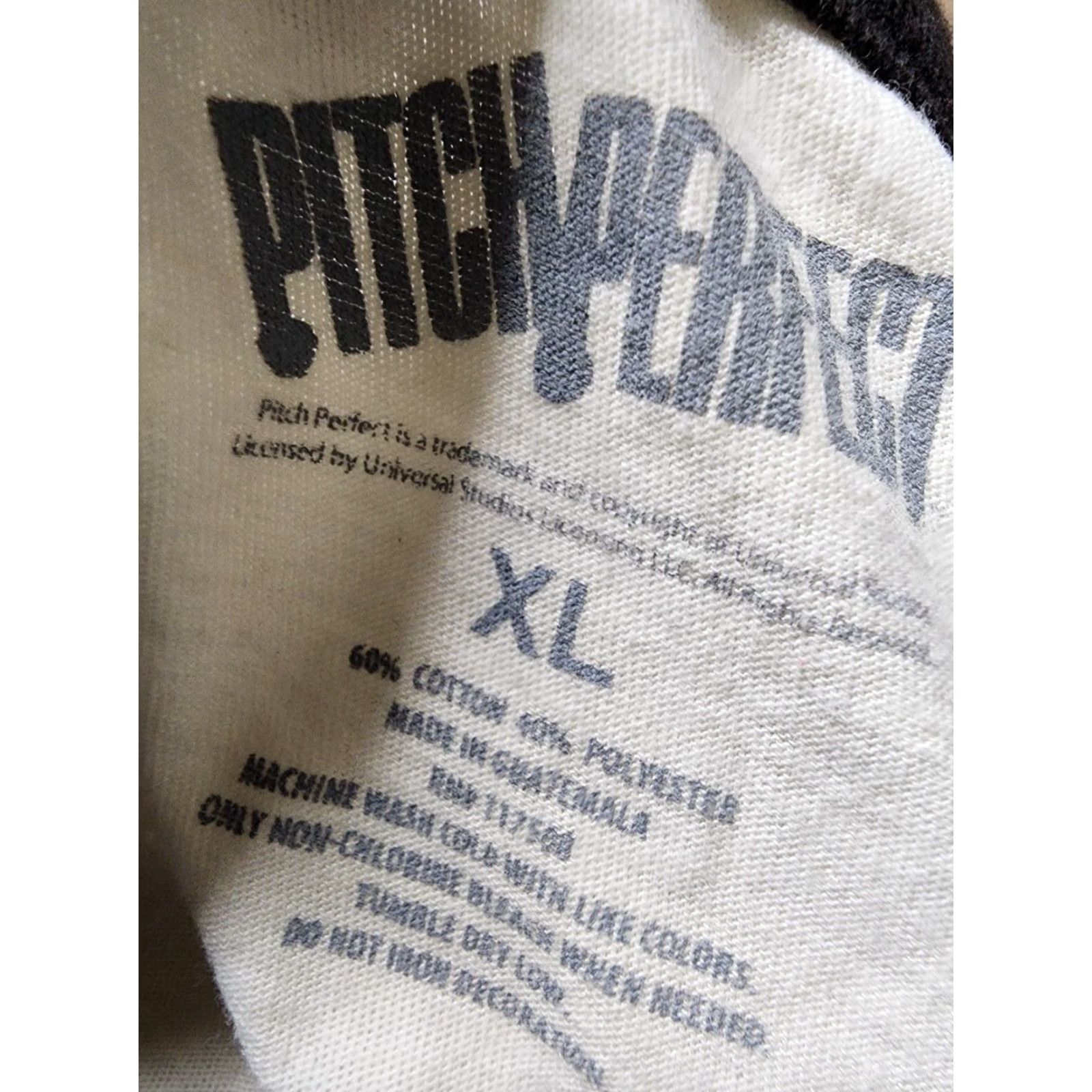 Vintage Womens XL Pitch Perfect Tank Shirt Funny Movie T Shirt Ivory Cotton Blend Sleeveless Scoop Neck Classic Fit Size XL / US 12-14 / IT 48-50 - 4 Thumbnail
