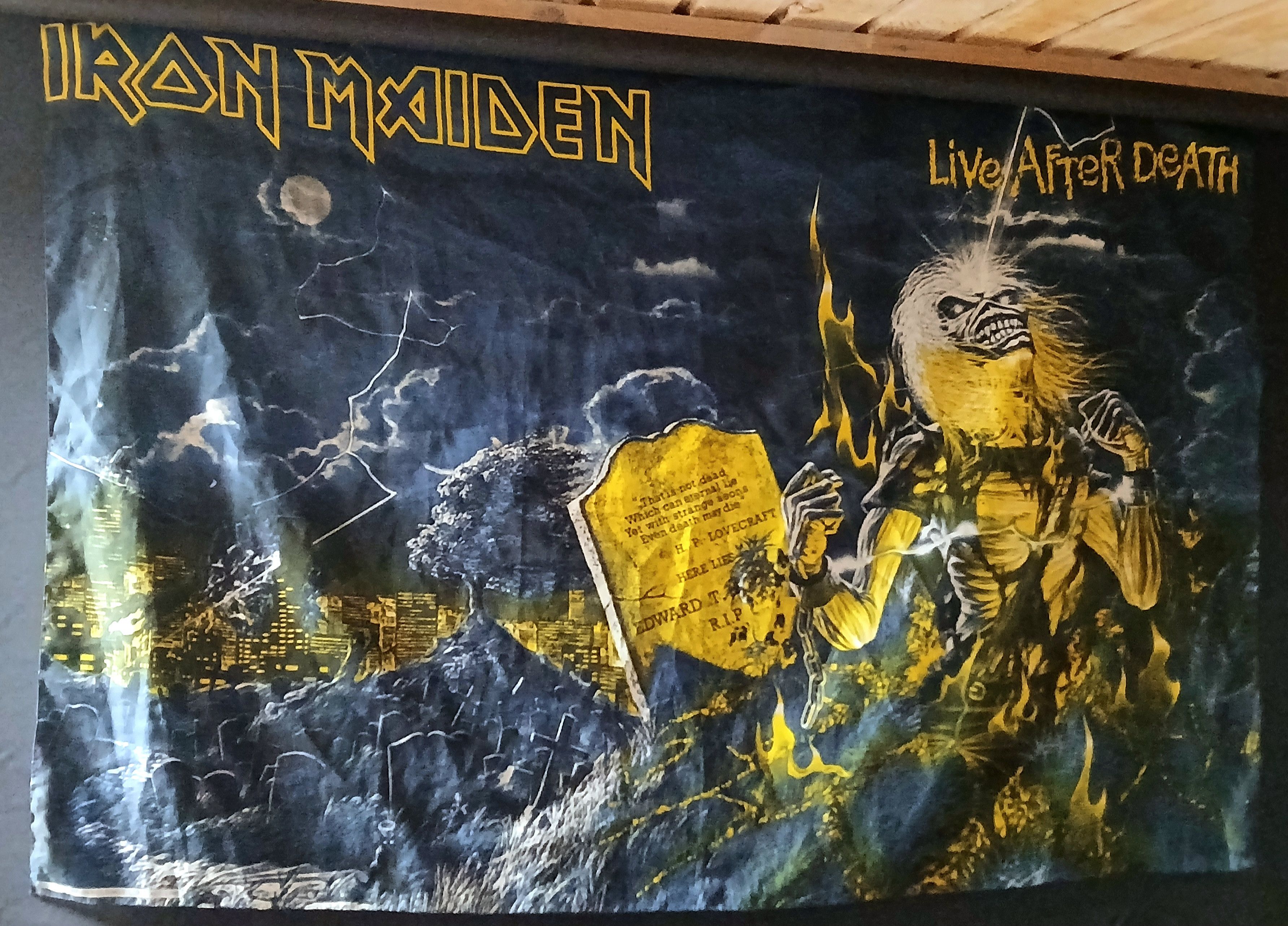 Vintage IRON MAIDEN POSTER FLAG - LIVE AFTER DEATH 1985 Size ONE SIZE - 1 Thumbnail