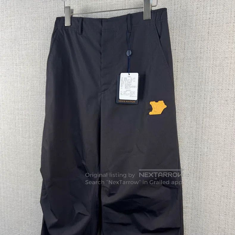 Louis Vuitton Louis Vuitton size US 46 SS26 Men's Early Spring Collection Size US 30 / EU 46 - 2 Thumbnail