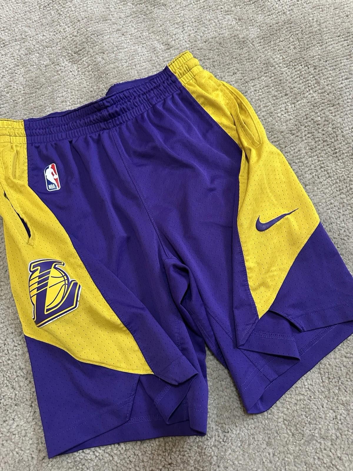 Nike Nike LA Lakers NBA Dri-Fit Basketball Shorts Size M Size US 32 / EU 48 - 3 Thumbnail
