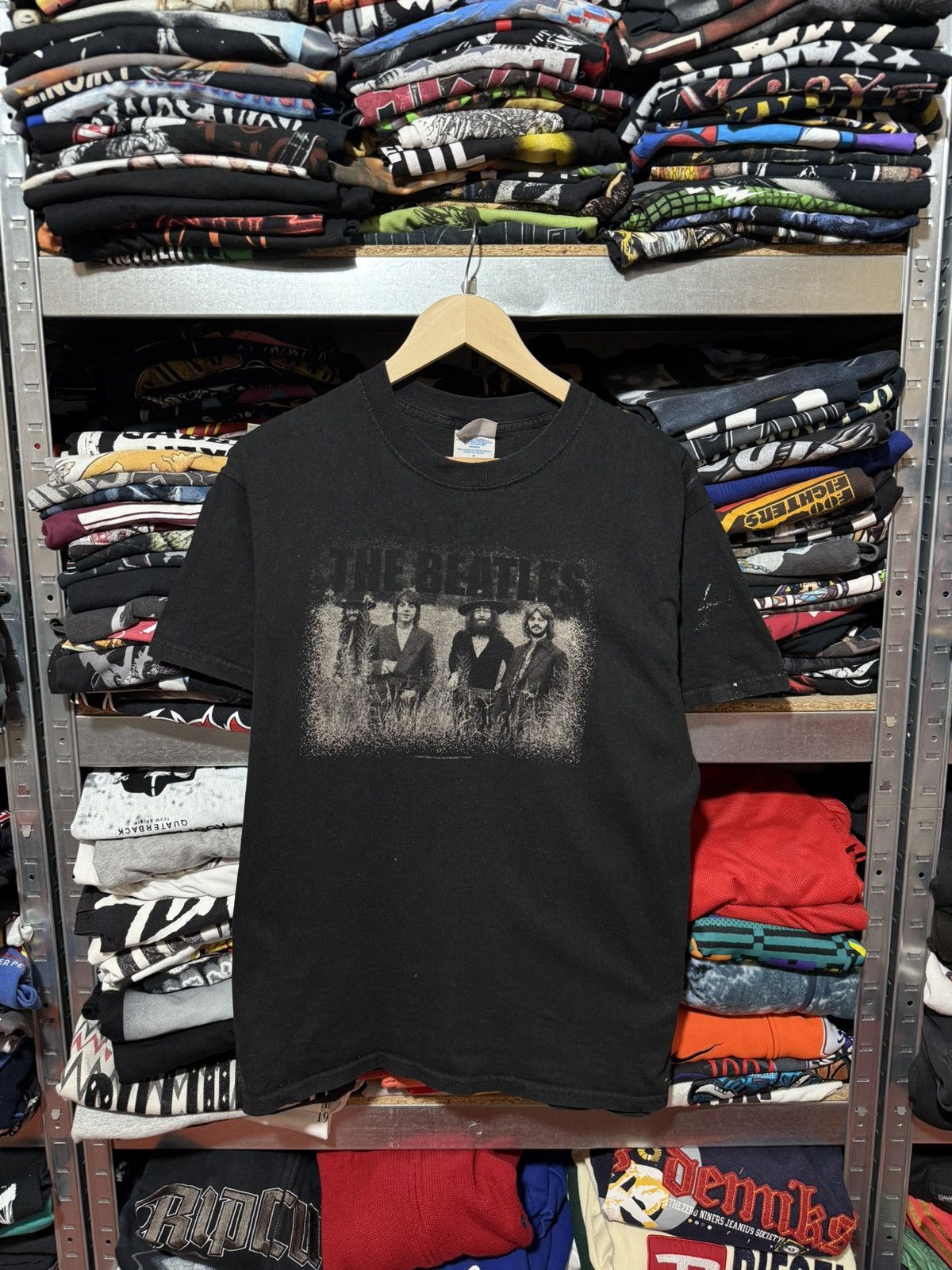 Vintage Vintage 2002 The Beatles Rock Band Tour Retro T-Shirt Y2K Size US M / EU 48-50 / 2 - 1 Thumbnail