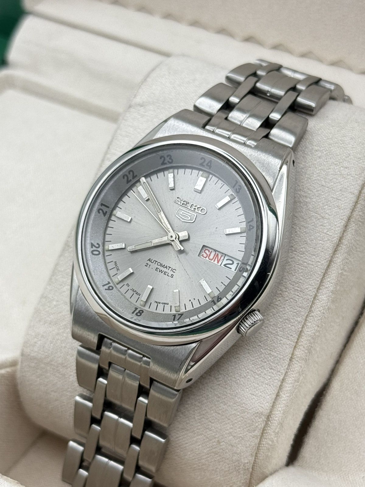 Jewelry SEIKO 5 7S26 AUTOMATIC WHITE DIAL BEAUTIFUL MEN’S WRISTWATCH Size 36 - 5 Thumbnail