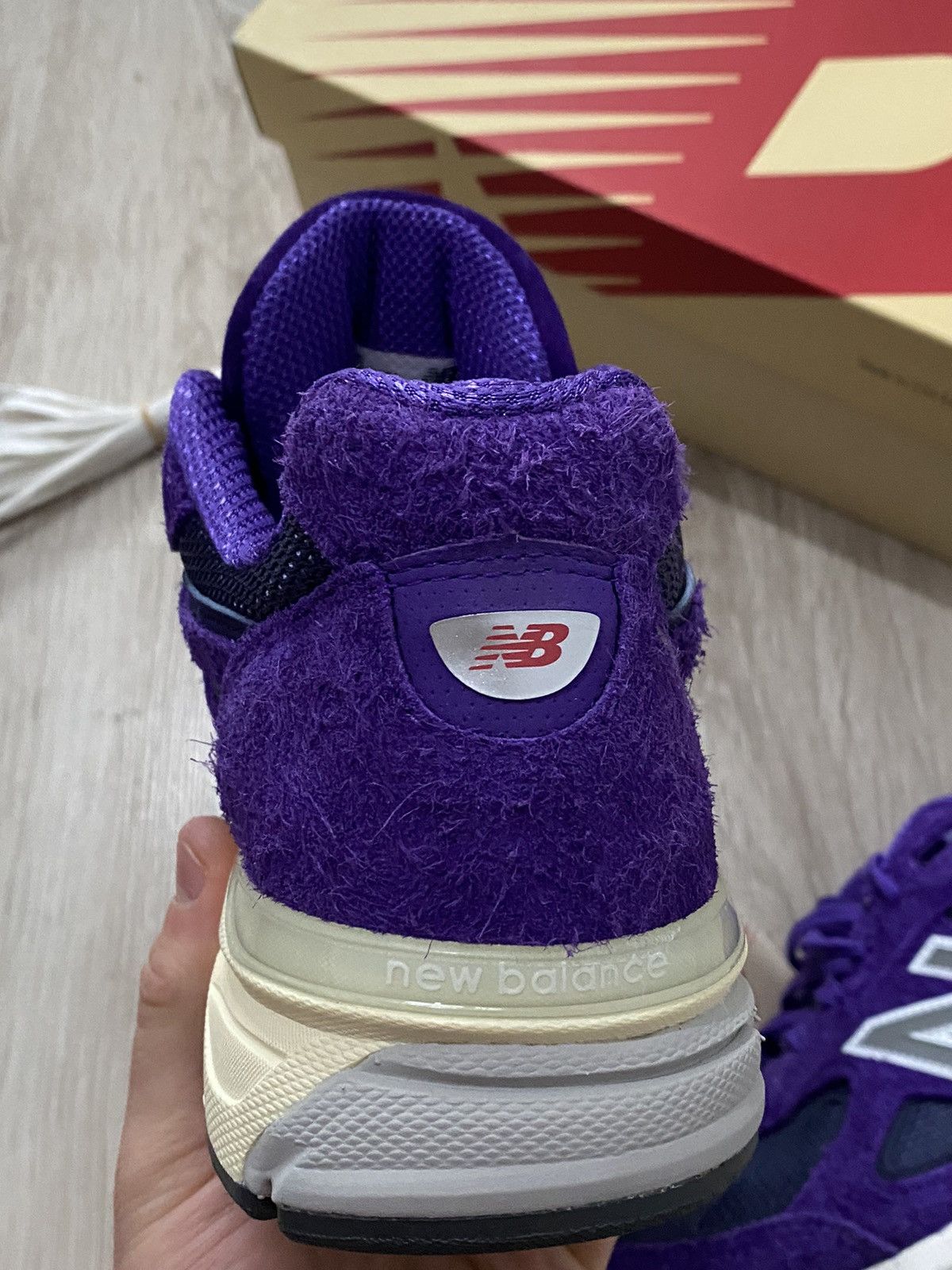 New Balance New Balance 990v4 Size US 9 / EU 42 - 4 Thumbnail