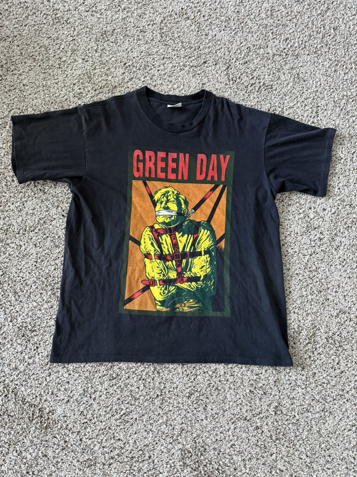 Band Tees Vintage Green Day Straight Jacket Tshirt Size US XL / EU 56 / 4 - 1 Thumbnail