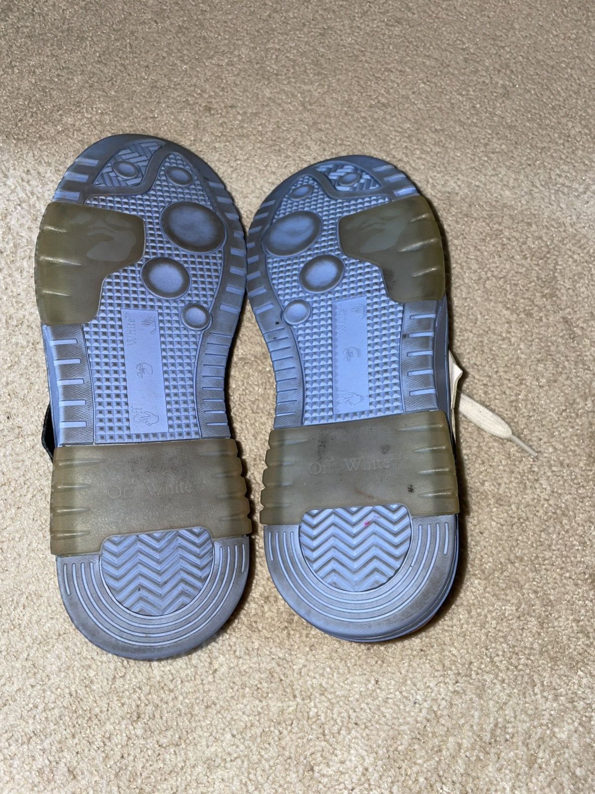 Off-White Off-White Half Half Size US 8 / EU 41 - 4 Thumbnail