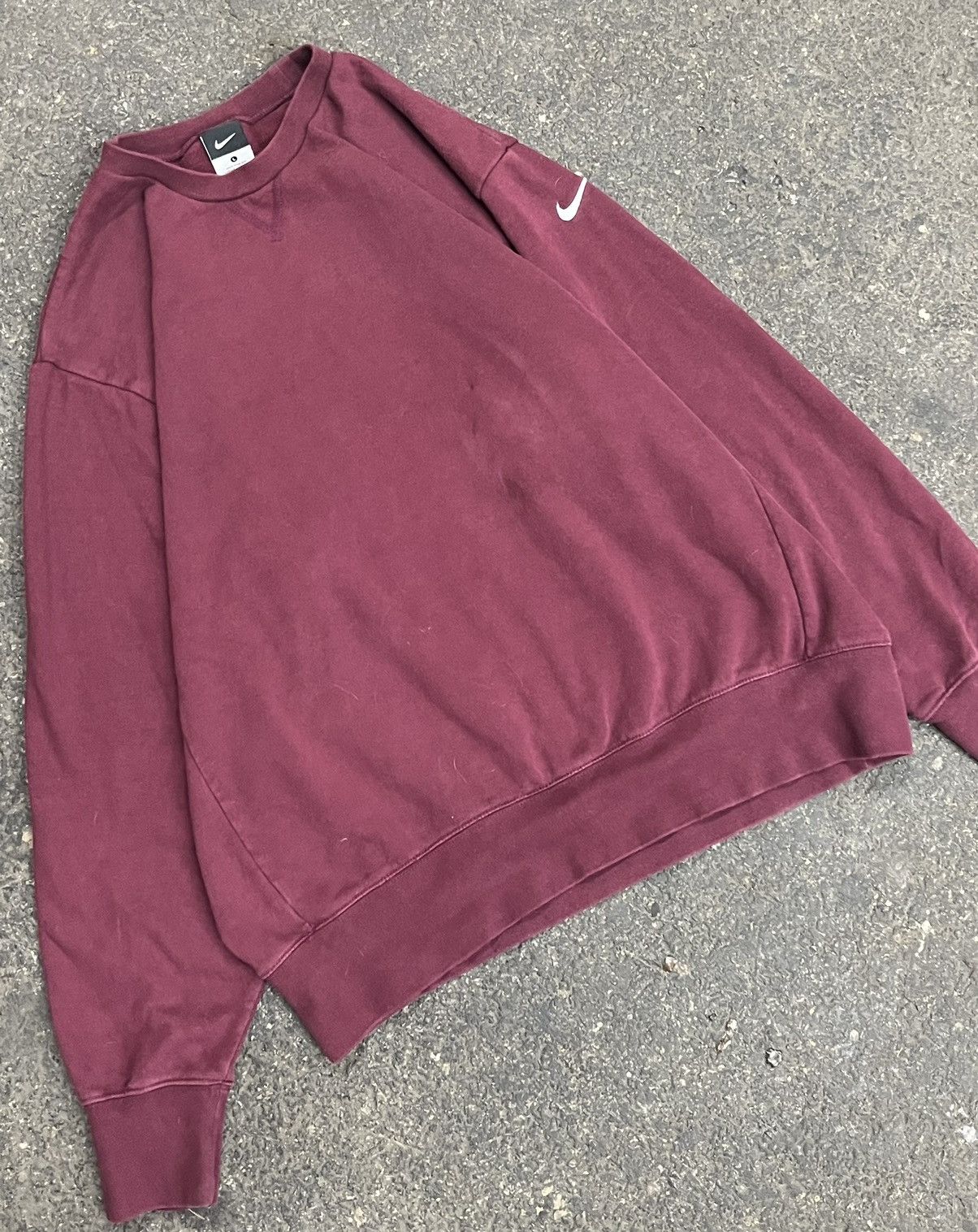 Nike × Vintage Nike y2k boxy fit swoosh sweatshirt sporty skater hype rare Size US L / EU 52-54 / 3 - 2 Thumbnail