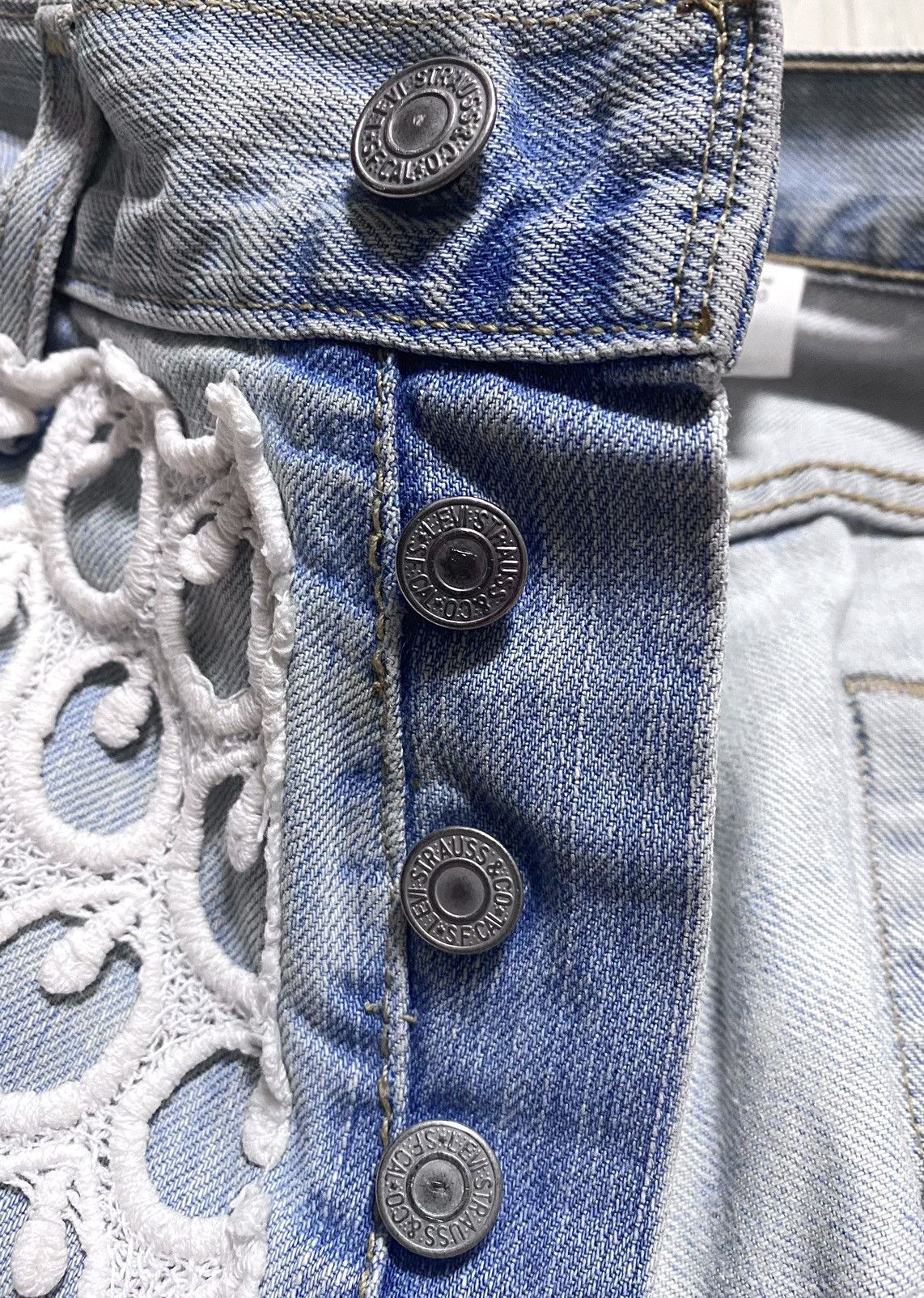 Levi's Vintage Clothing Women’s Levi’s Urban Renewal Washed Blue Mini Shorts Rework Size 29" - 7 Thumbnail