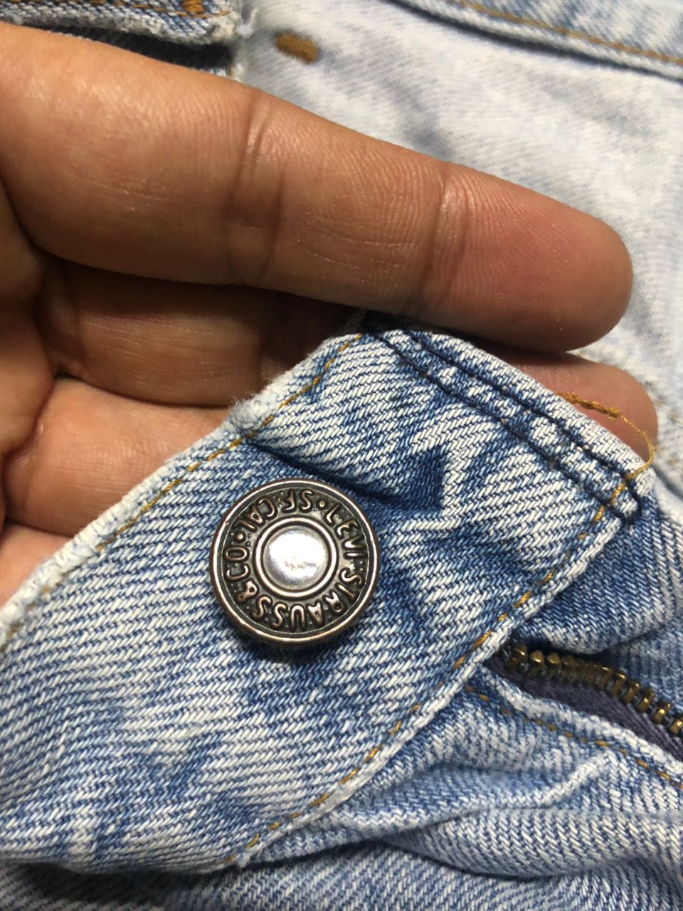 Levi's Vintage Levi's Button 31 Jeans Pants Distressed Faded Size US 31 - 17 Thumbnail