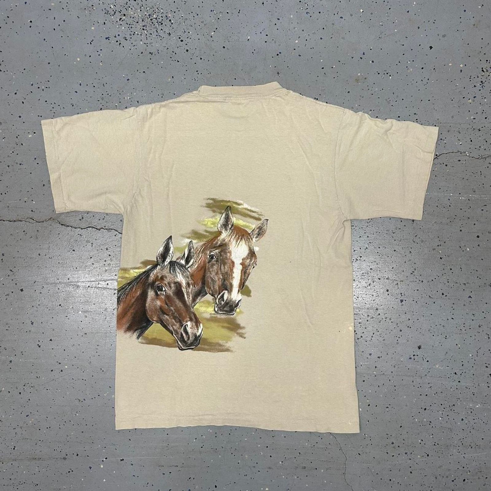 Other Cream vintage horse wrap around tee Size US L / EU 52-54 / 3 - 7 Thumbnail