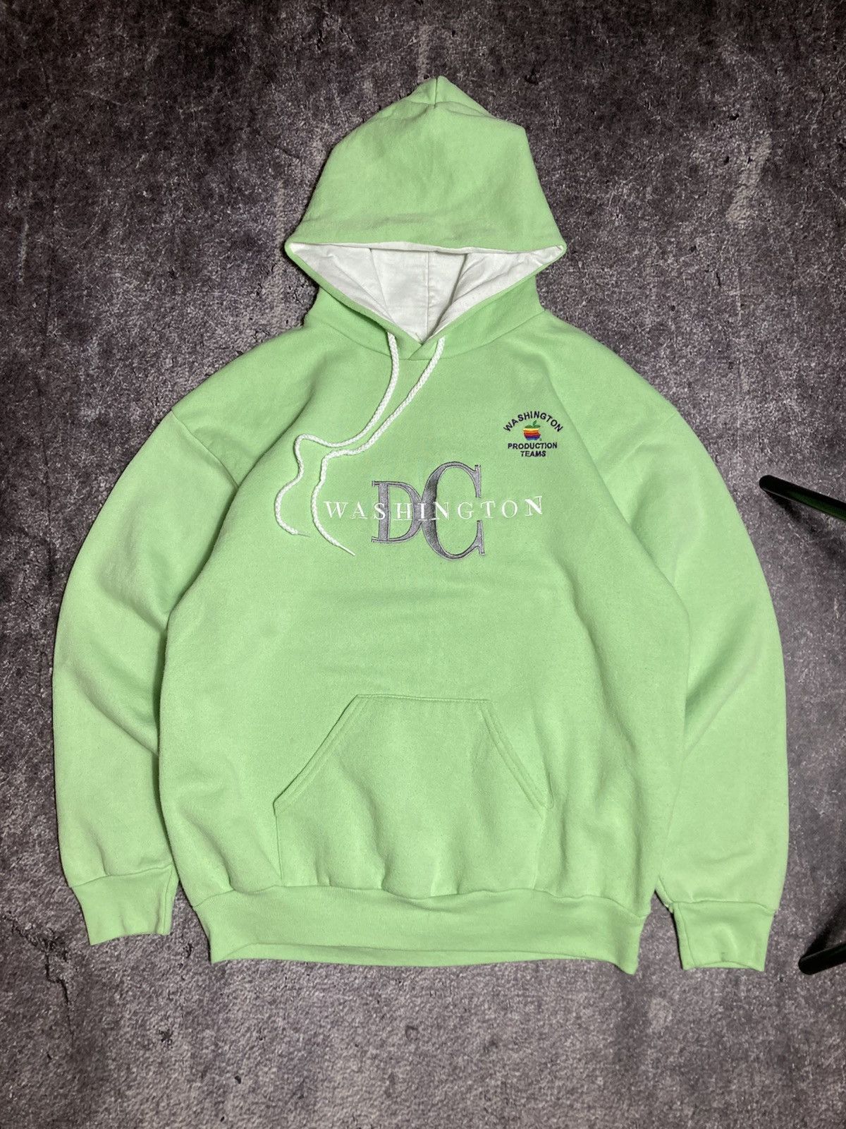 Apple Vintage American Washington DC Apple Logo Hoodie Rainbow Size US M / EU 48-50 / 2 - 1 Thumbnail