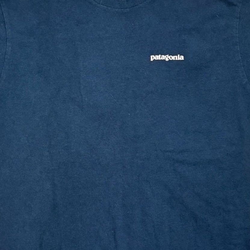 Patagonia VINTAGE Patagonia P-6 Back Logo Responsibili-Tee Short Sleeve Shirt M Blue Mens Size US M / EU 48-50 / 2 - 3 Thumbnail