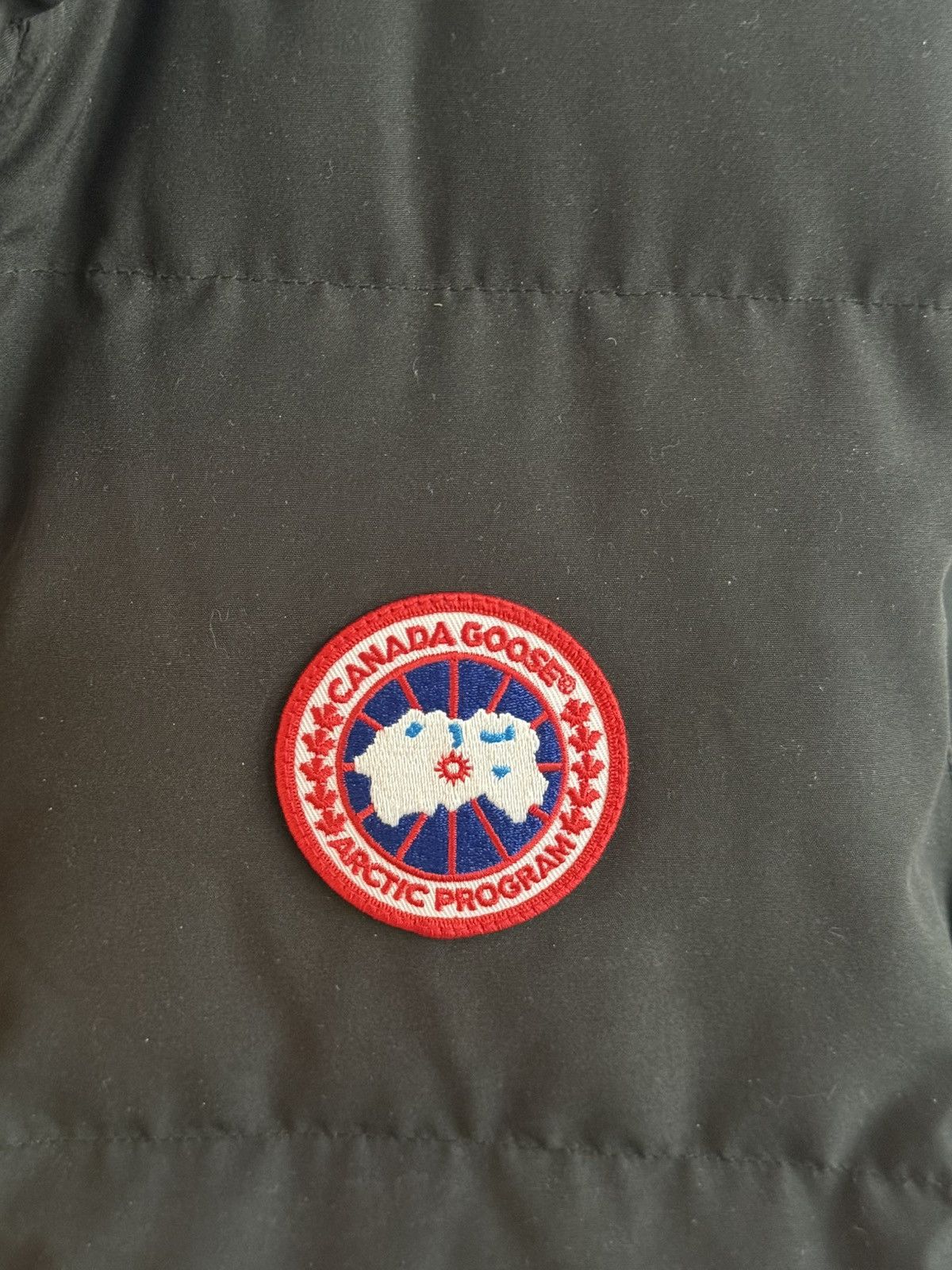 Canada Goose Canada Goose Logo Vest Size US XL / EU 56 / 4 - 5 Thumbnail