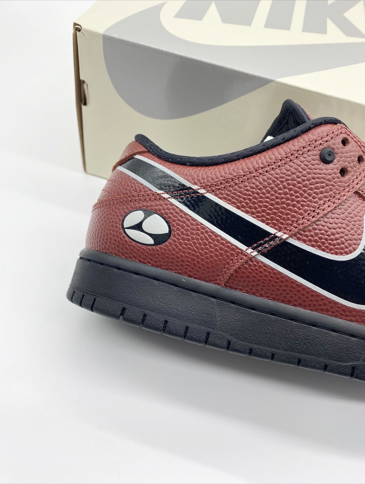 Nike Nike SB Dunk Low Limousine Skateboards US 9.5 Brand New Size US 9.5 / EU 42-43 - 6 Thumbnail