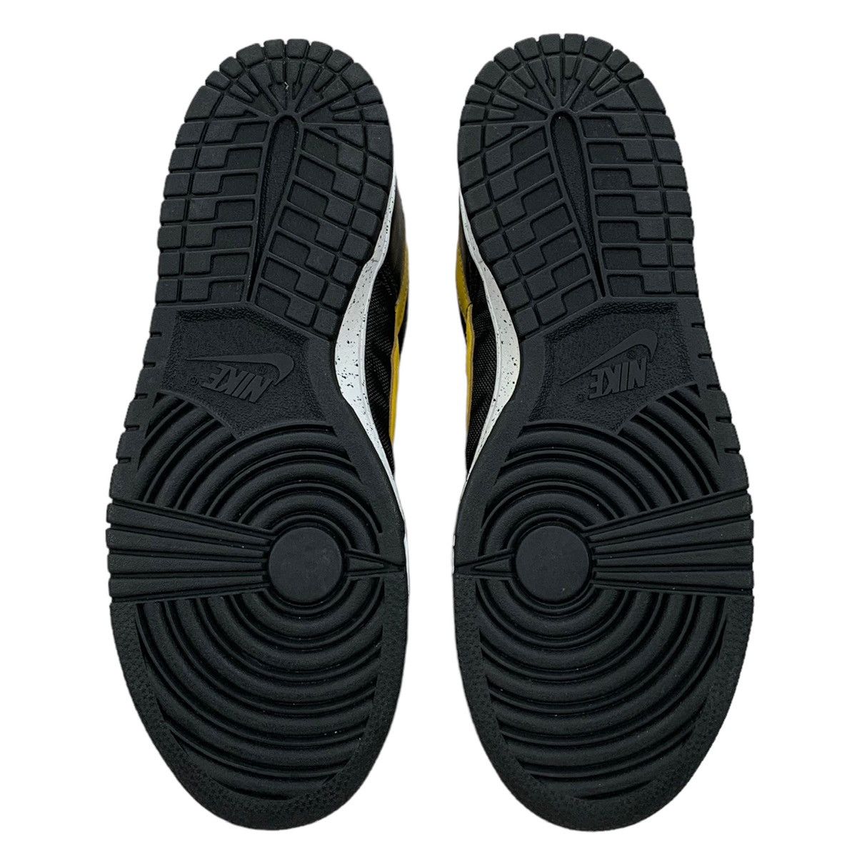 Nike VTG Nike Dunk Low CL Black Varsity Maize White 2008 Sneakers Size US 7.5 / EU 40-41 - 6 Thumbnail