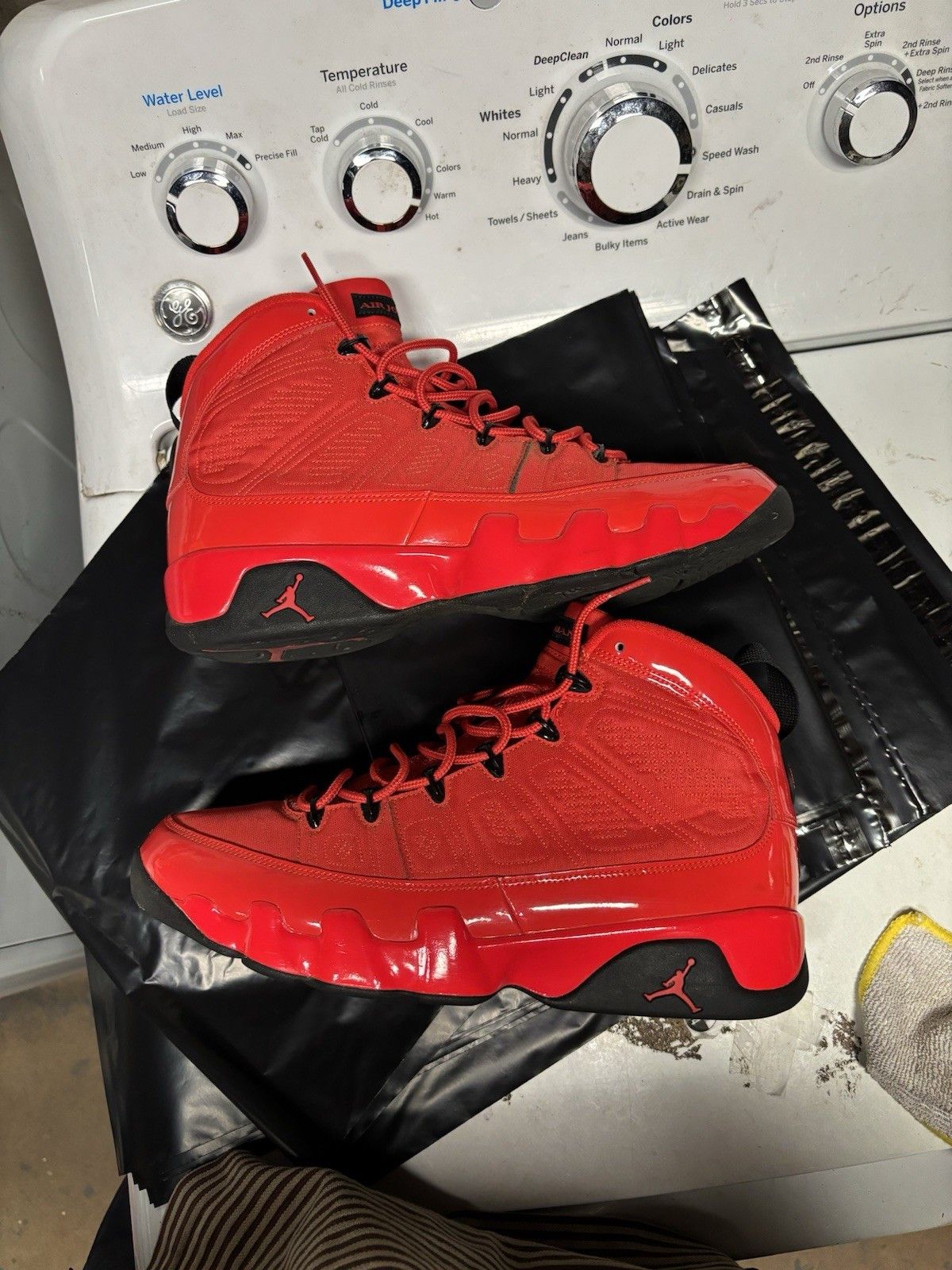 Jordan Brand Air Jordan 9 Chile Red Size US 12 / EU 45 - 1 Thumbnail