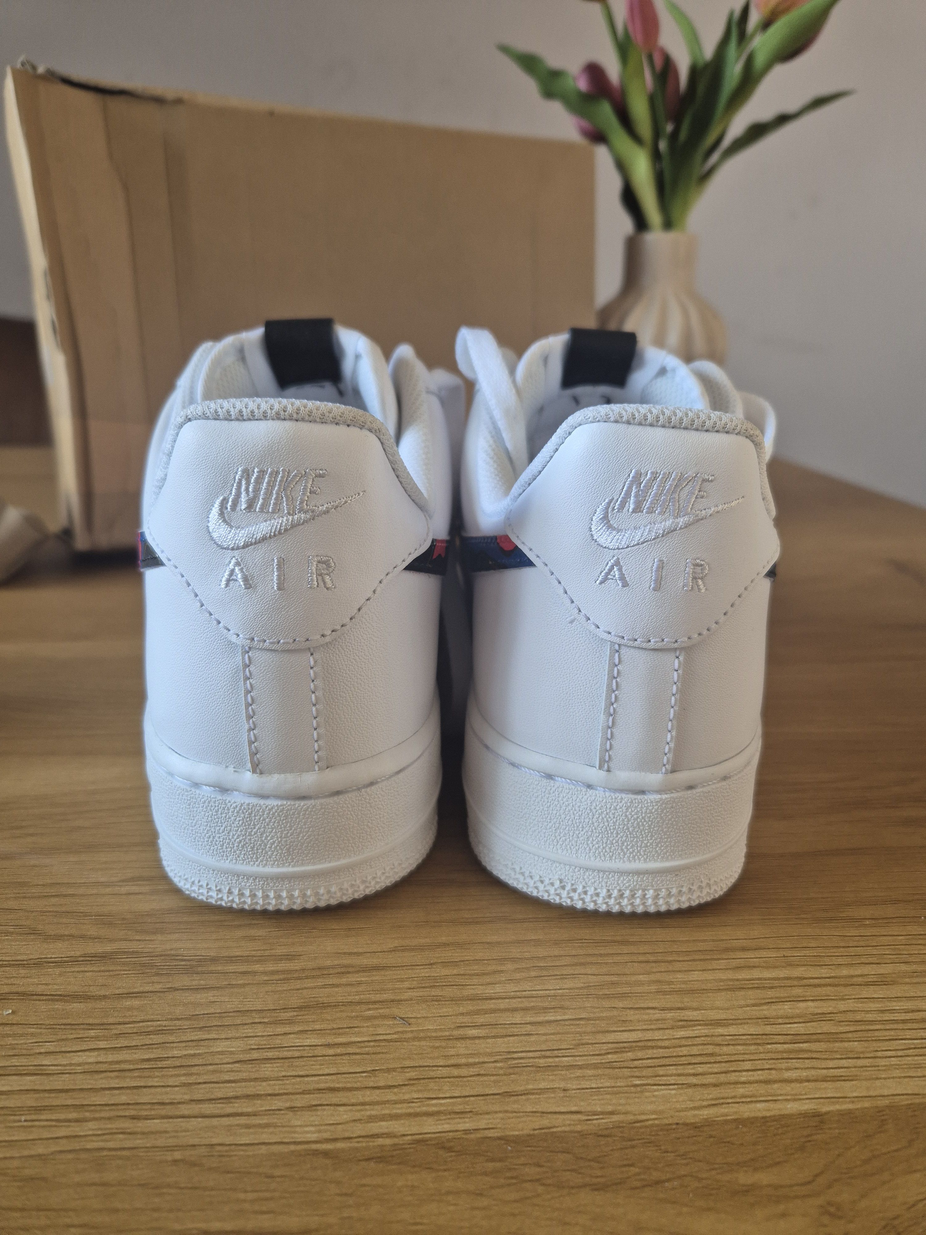 Nike Saint-Germain x SBTG x Nike Air Force 1 Size US 9 / EU 42 - 3 Thumbnail