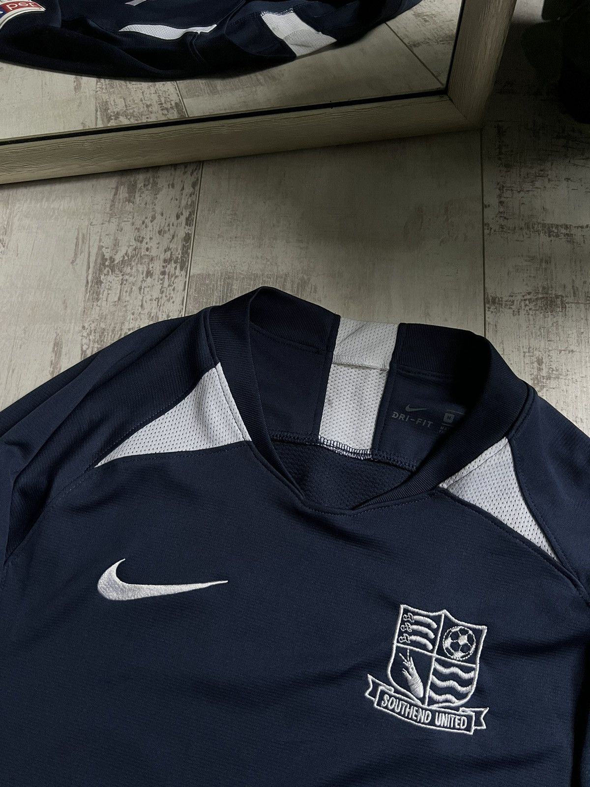 Nike Nike Southend United 2019/2020 Football Shirt #44 Howard Size US M / EU 48-50 / 2 - 4 Thumbnail