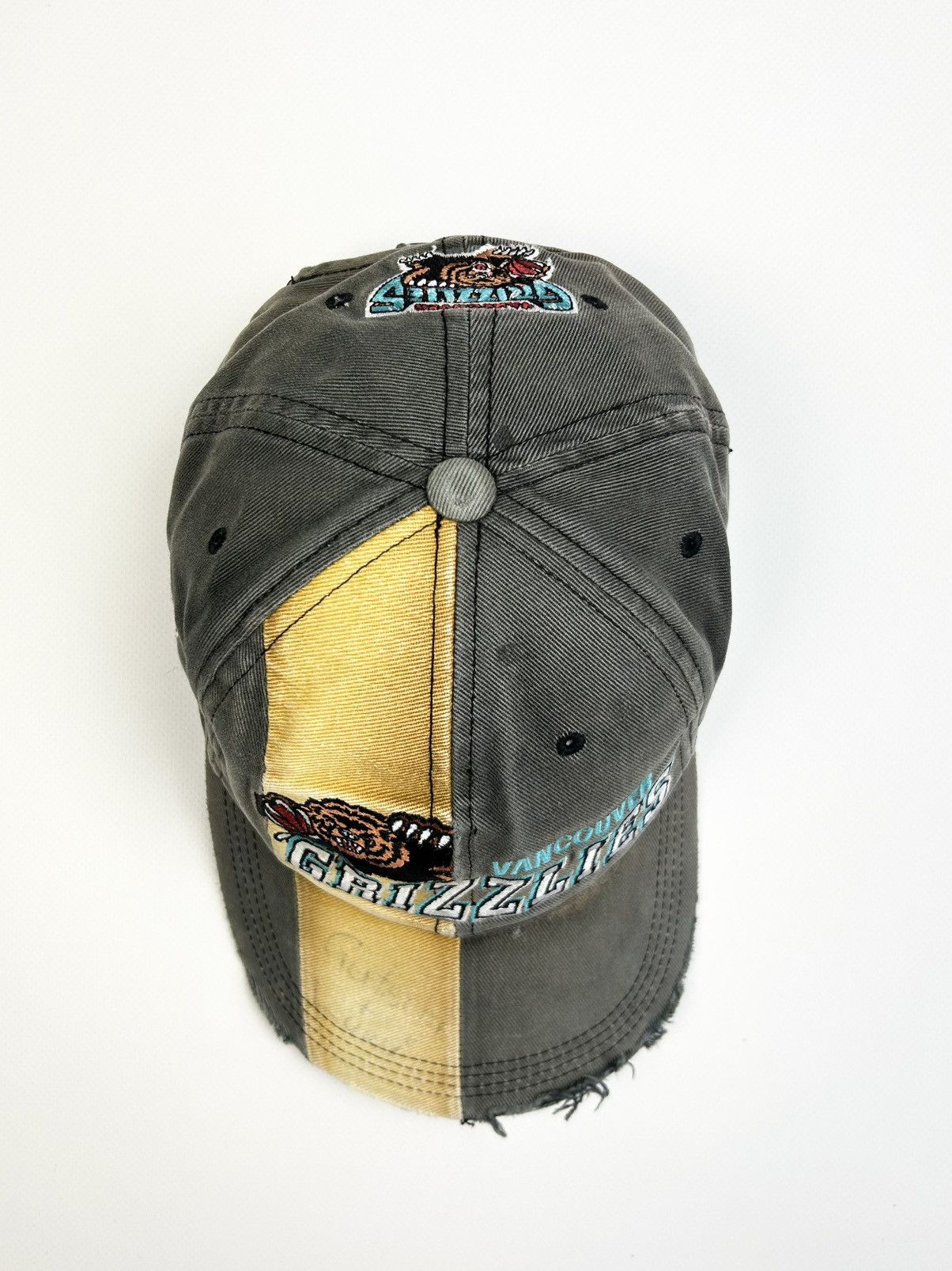 NBA × Vintage Rare Grizzlies Vancouver Cap NBA Vintage Size ONE SIZE - 8 Thumbnail