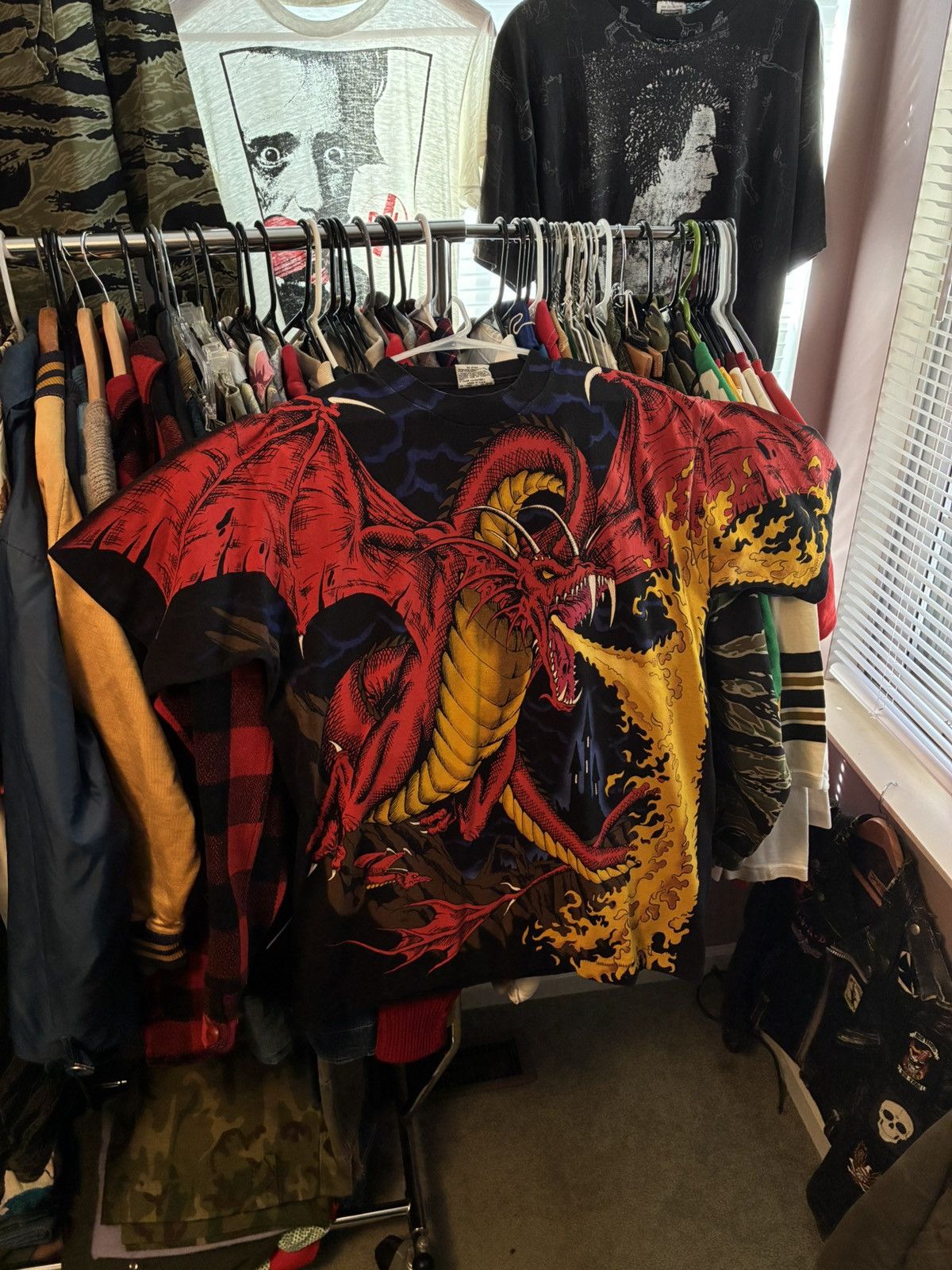 Liquid Blue Vintage 90s Liquid Blue dragon tee shirt Size US L / EU 52-54 / 3 - 1 Thumbnail